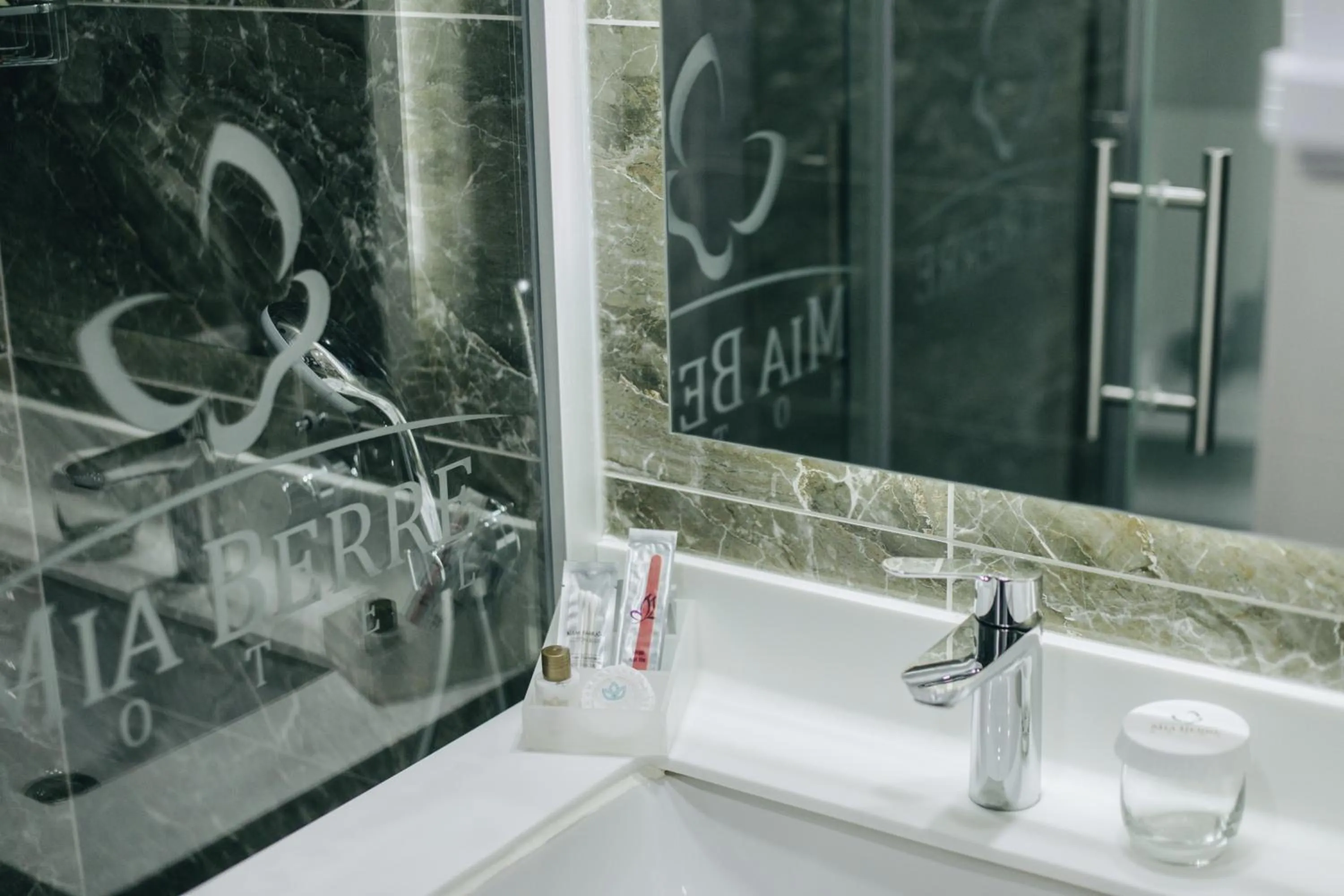 Bathroom in Mia Berre Hotels