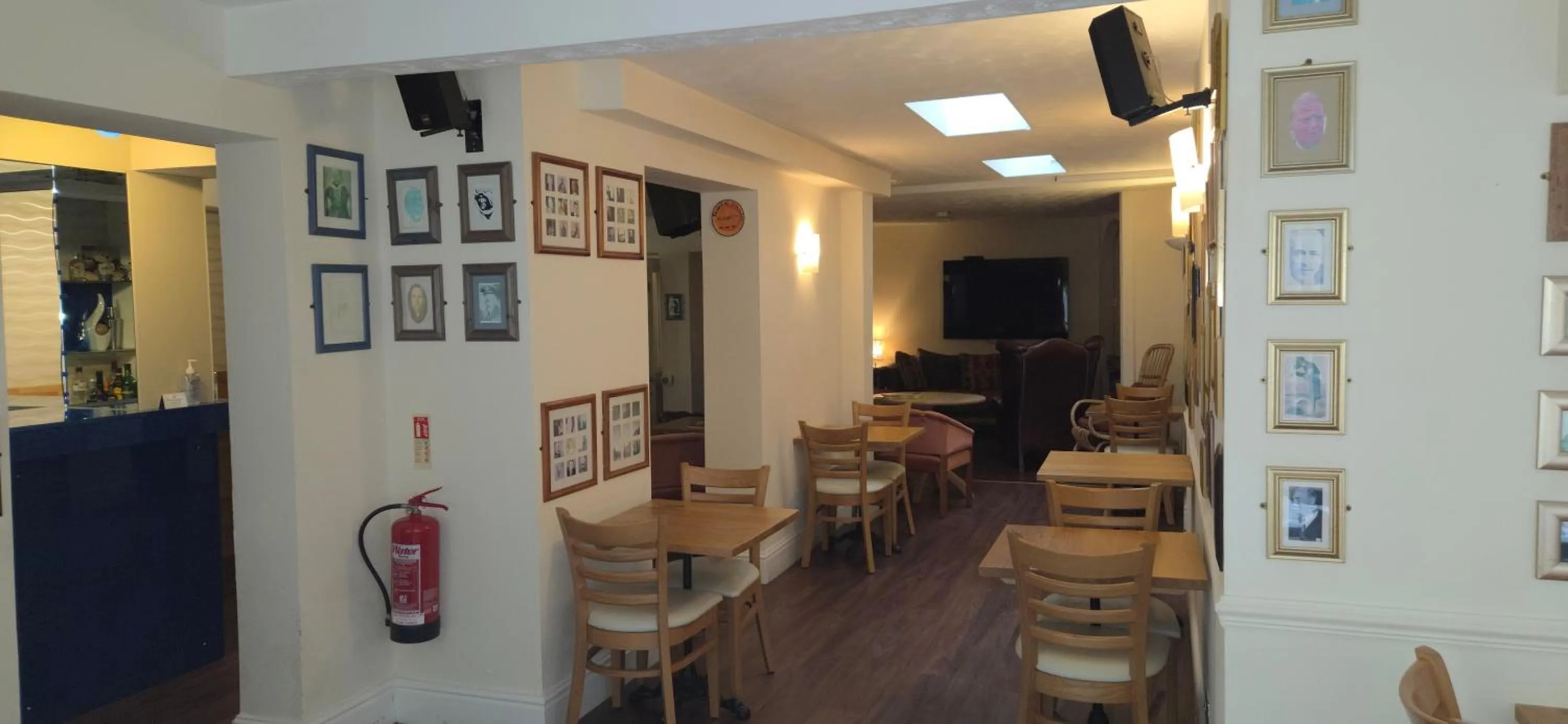 Dining area in Edward Hotel