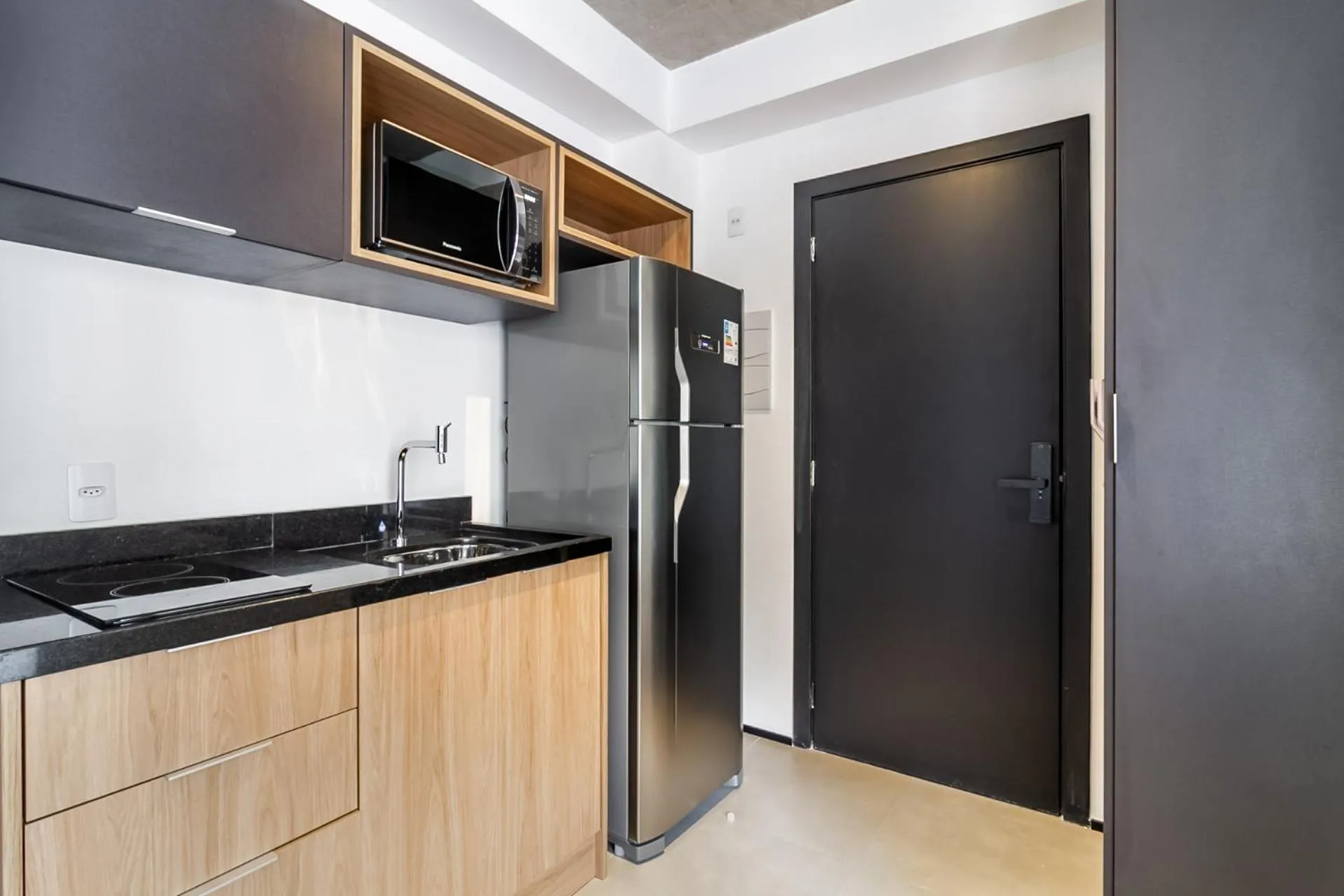 Kitchen or kitchenette in 360 VN Ueno by Housi