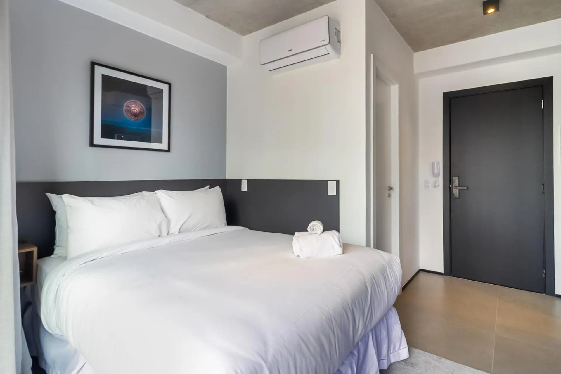 Bed in 360 VN Ueno by Housi