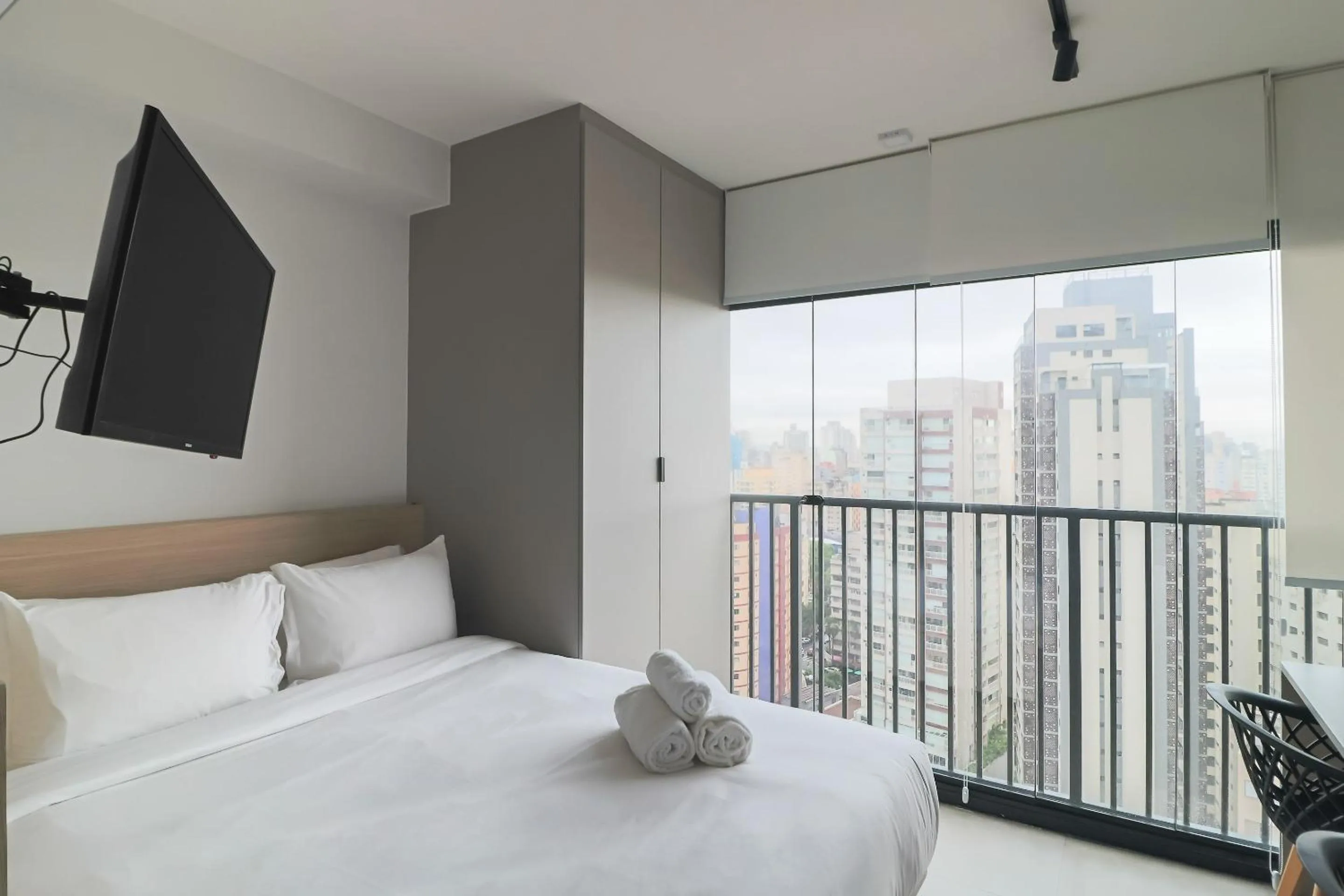 Bedroom, Bed in 360 VN Ueno by Housi