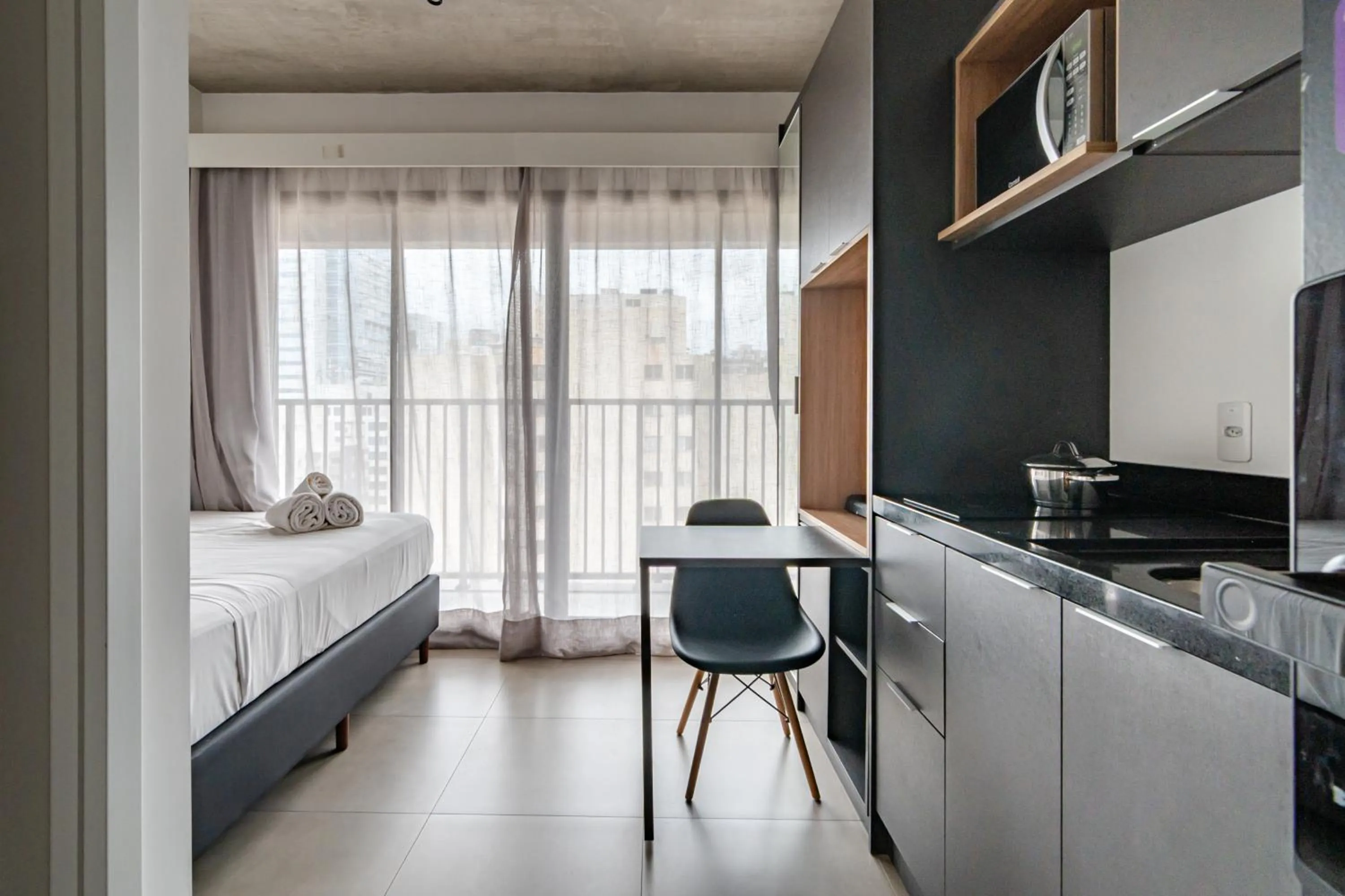 Bed in 360 VN Ueno by Housi