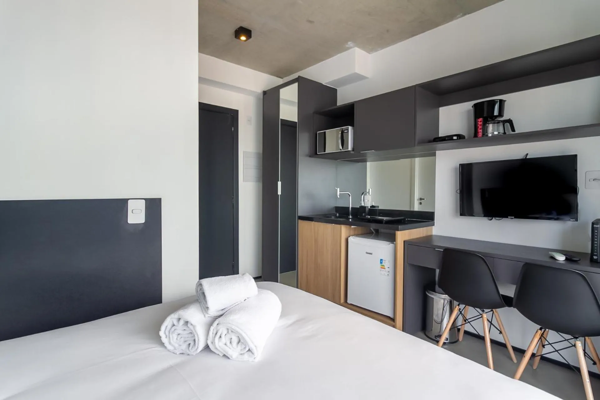 TV and multimedia, Bed in 360 VN Ueno by Housi