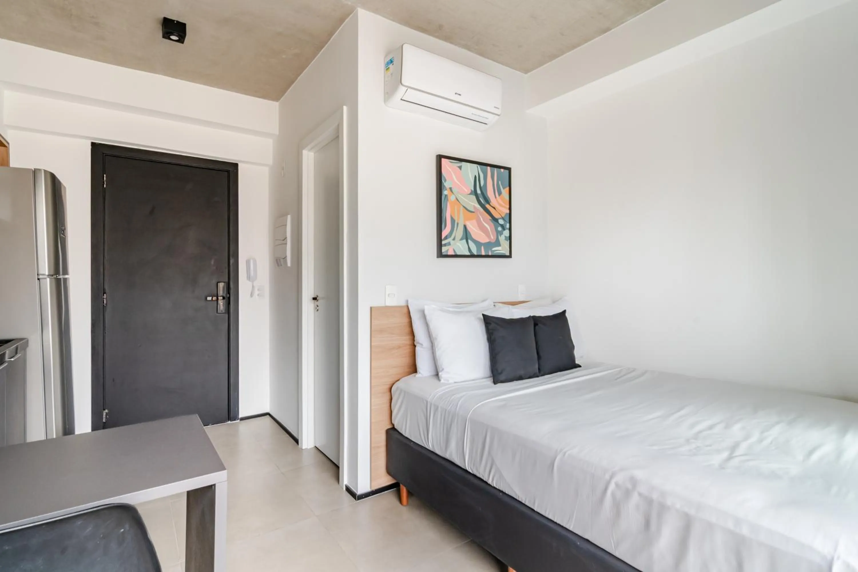 Bed in 360 VN Ueno by Housi