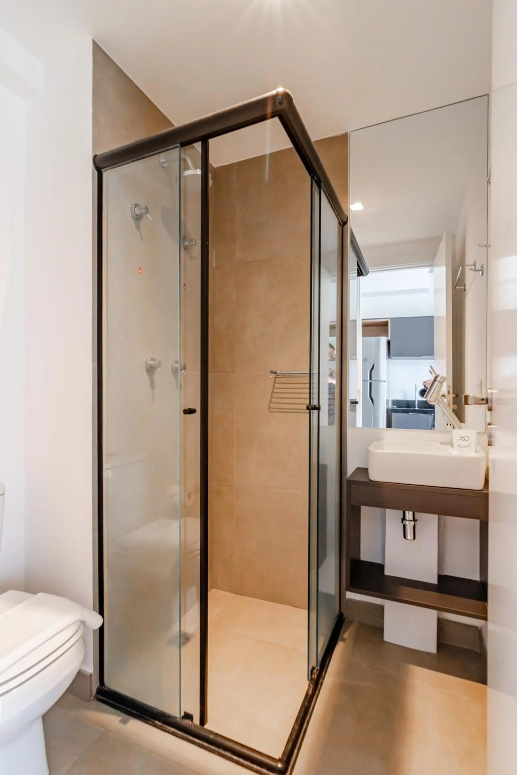 Bathroom in 360 VN Ueno by Housi