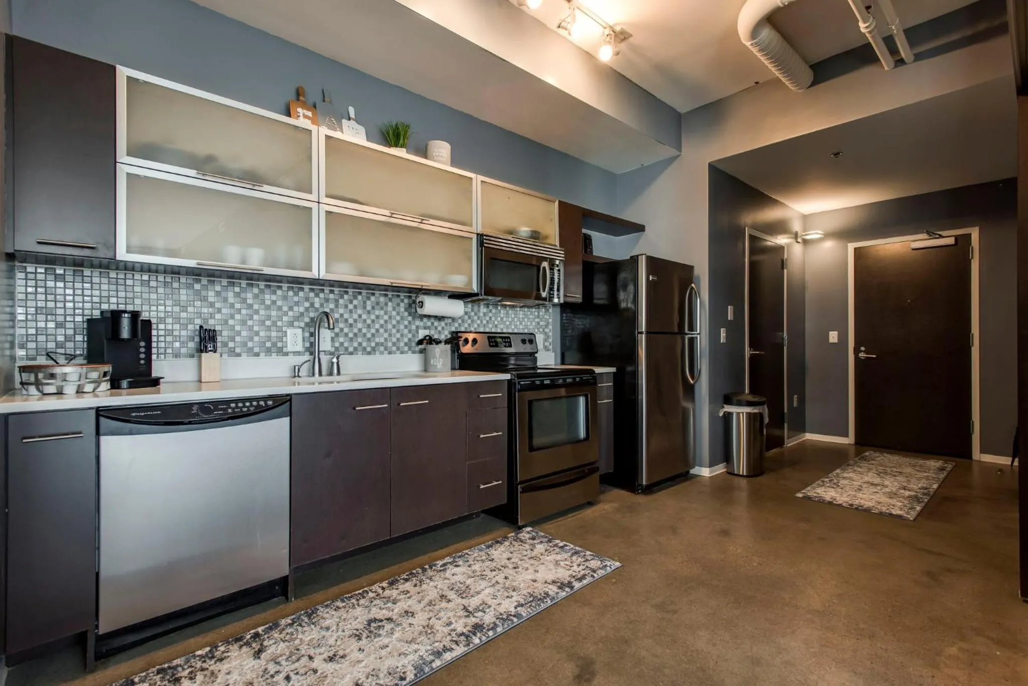 Sleek and Spacious Condo In East!