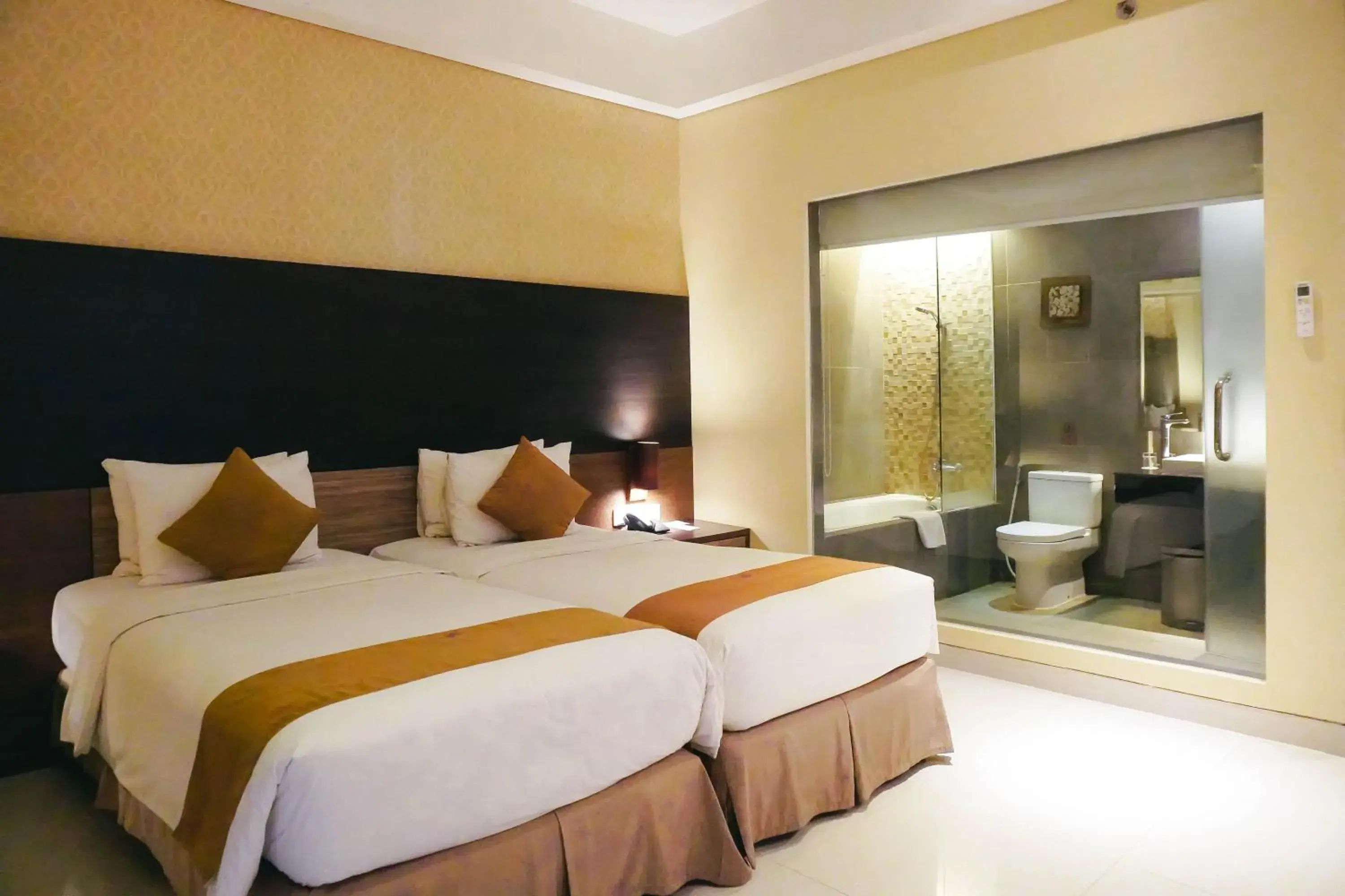 Bed in Crystal Lotus Hotel Yogyakarta Bed in Crystal Lotus Hotel Yogyakarta