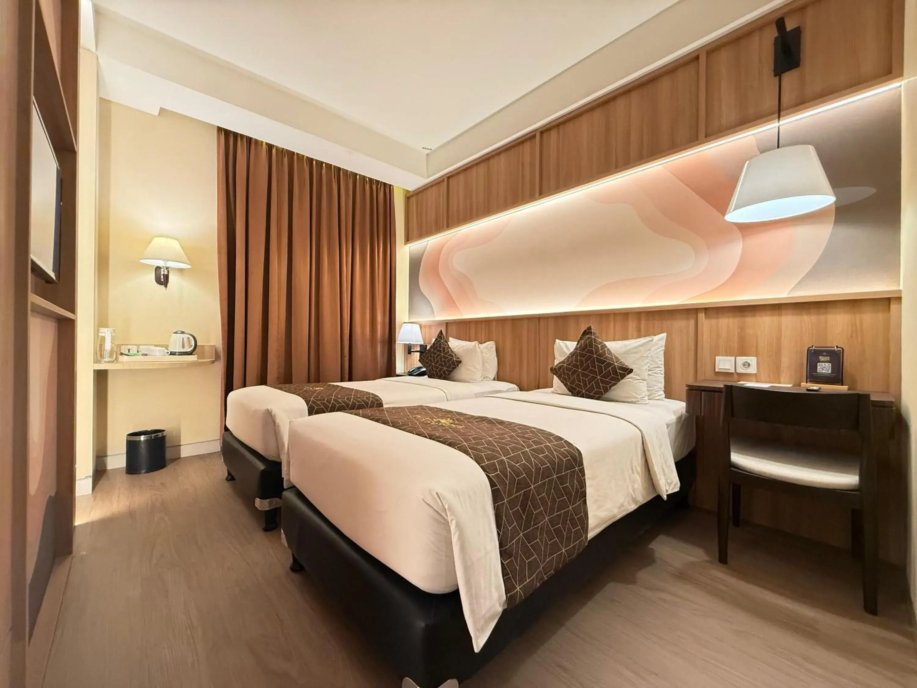 Bed in Crystal Lotus Hotel Yogyakarta Bed in Crystal Lotus Hotel Yogyakarta