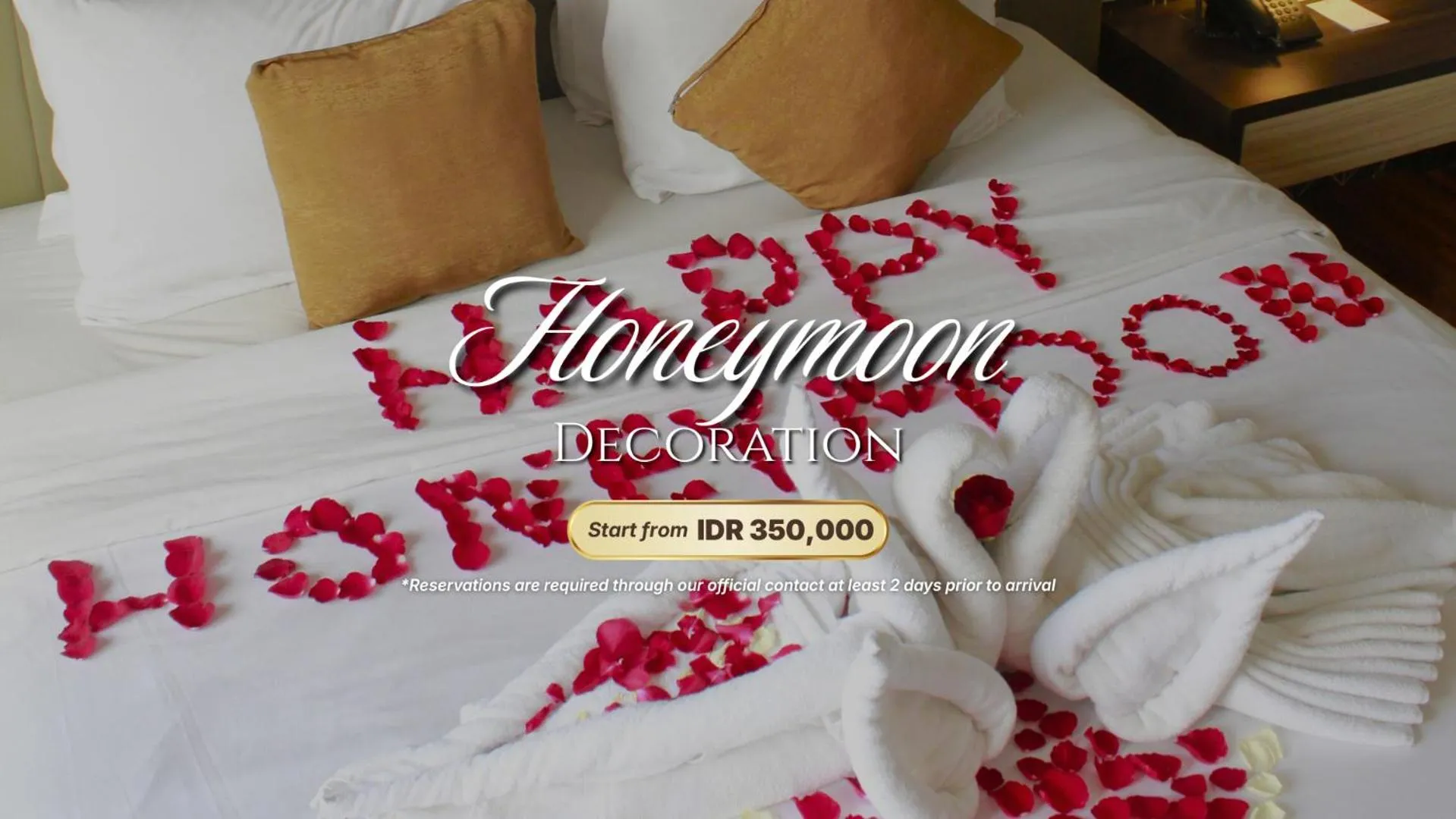 Bed in Crystal Lotus Hotel Yogyakarta