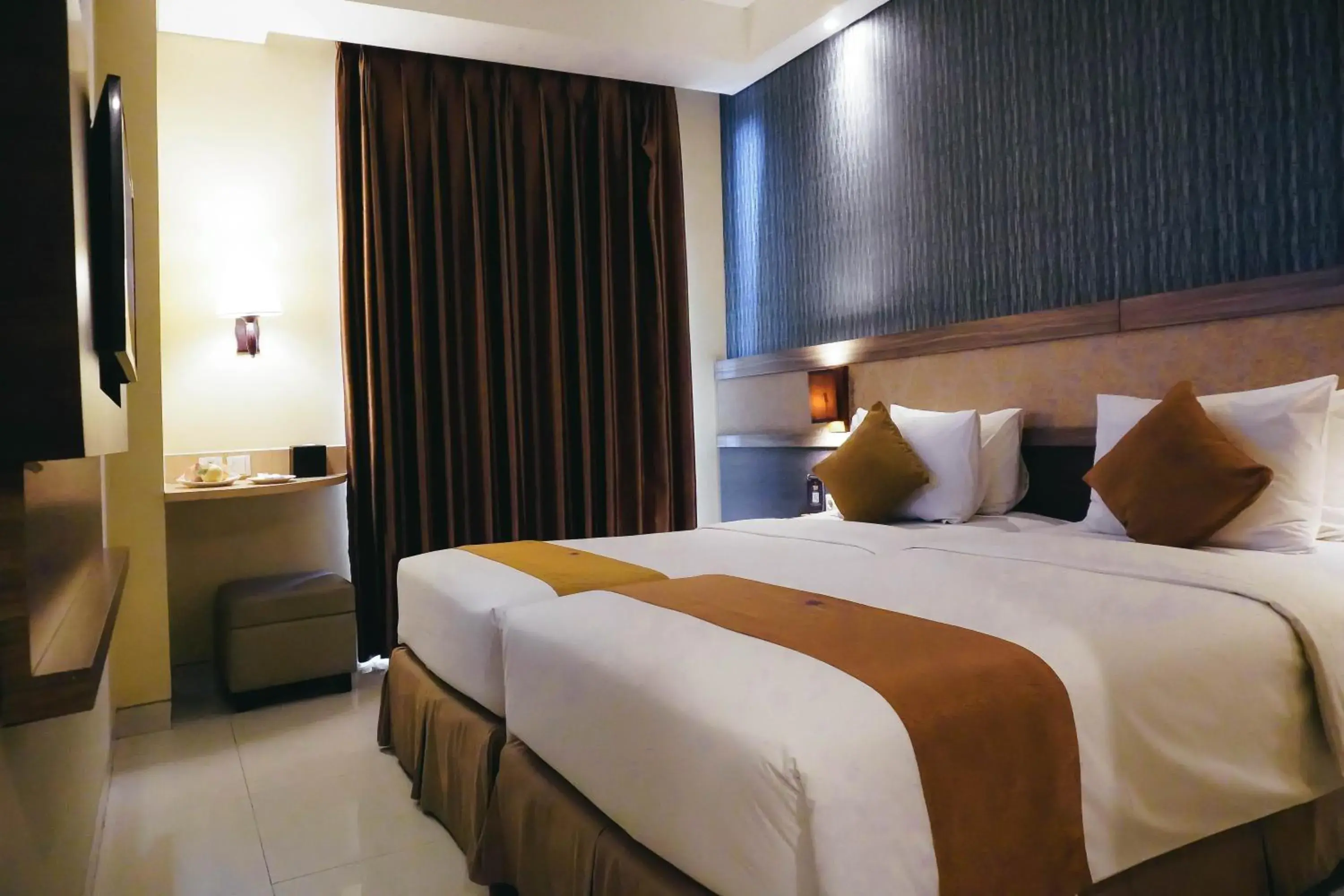 Bed in Crystal Lotus Hotel Yogyakarta Bed in Crystal Lotus Hotel Yogyakarta