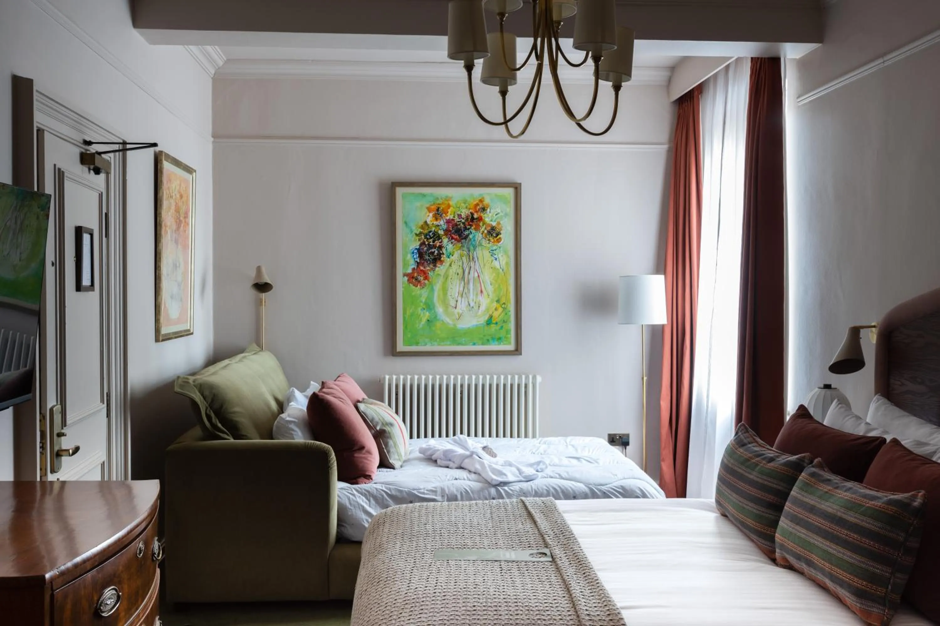 Bed in The White Hart Hotel Lincoln