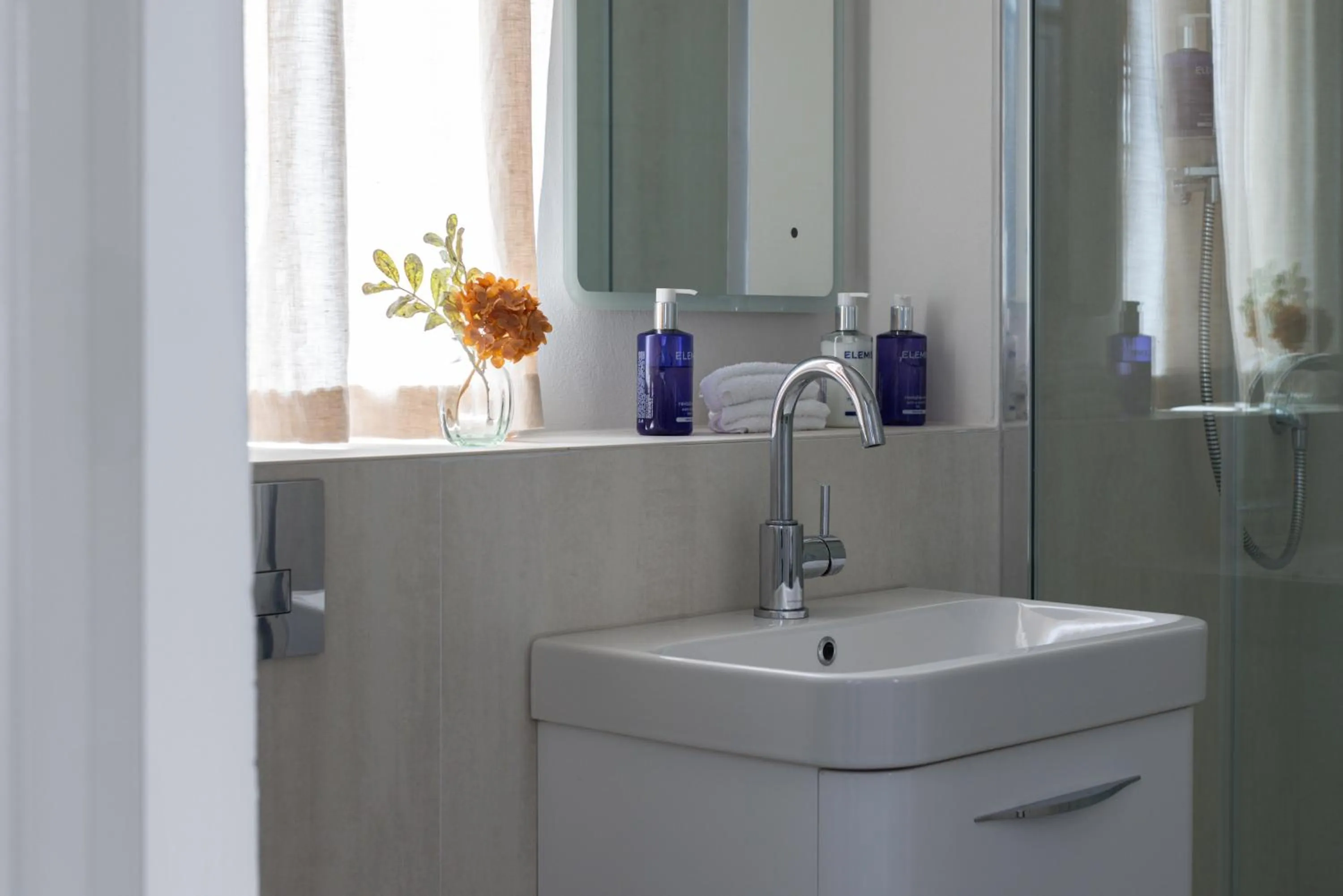 Bathroom in The White Hart Hotel Lincoln