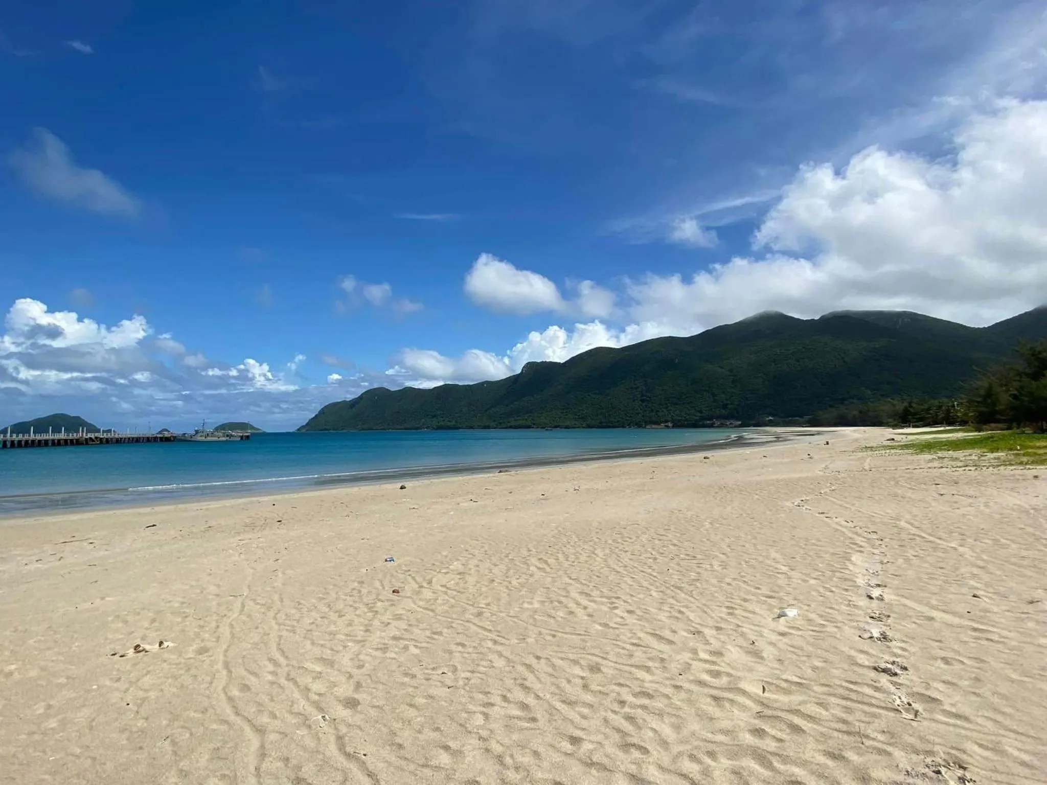 Con Son Island Hotel