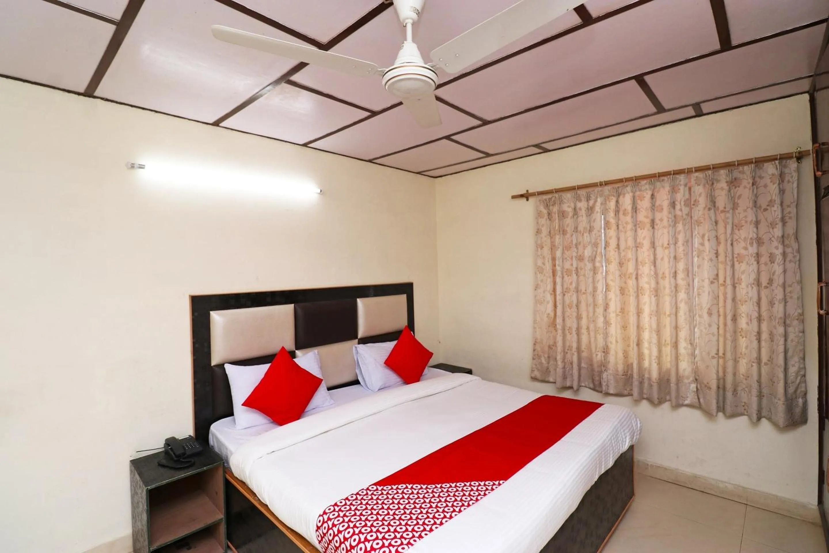 Bedroom, Bed in Super Hotel O Country Lodge