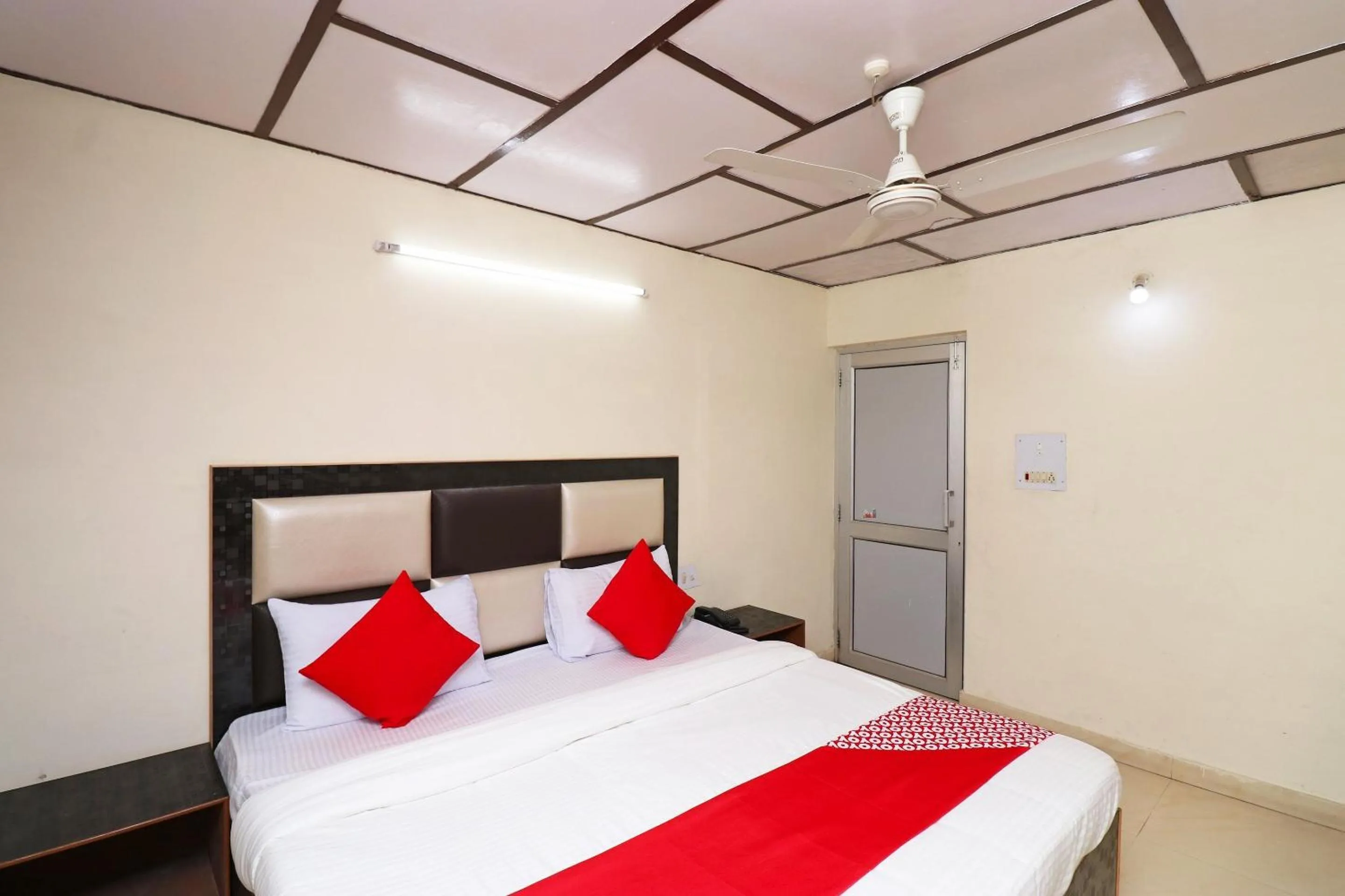 Bedroom, Bed in Super Hotel O Country Lodge