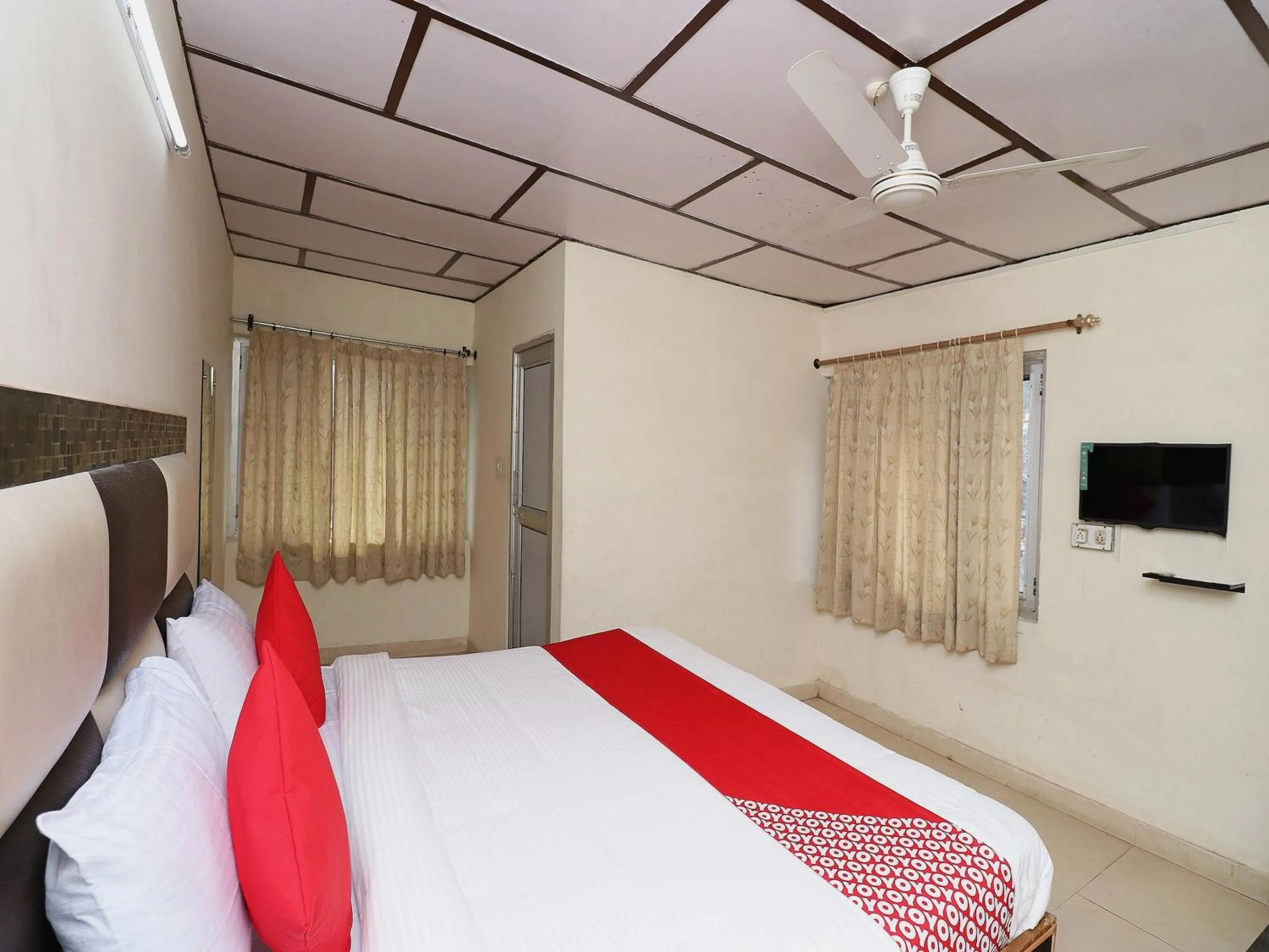 Bedroom, Bed in Super Hotel O Country Lodge