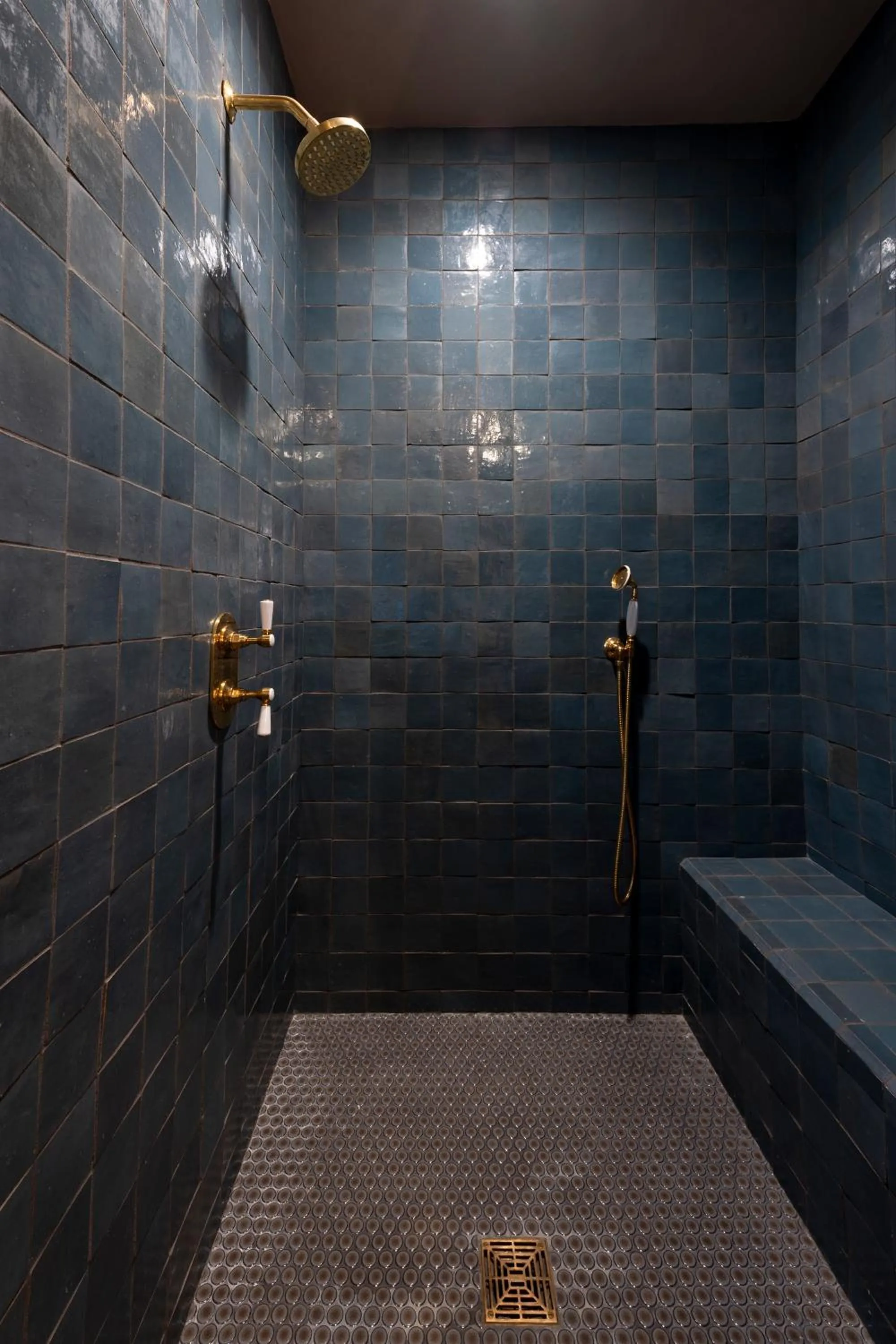 Shower in Gjelina Hotel