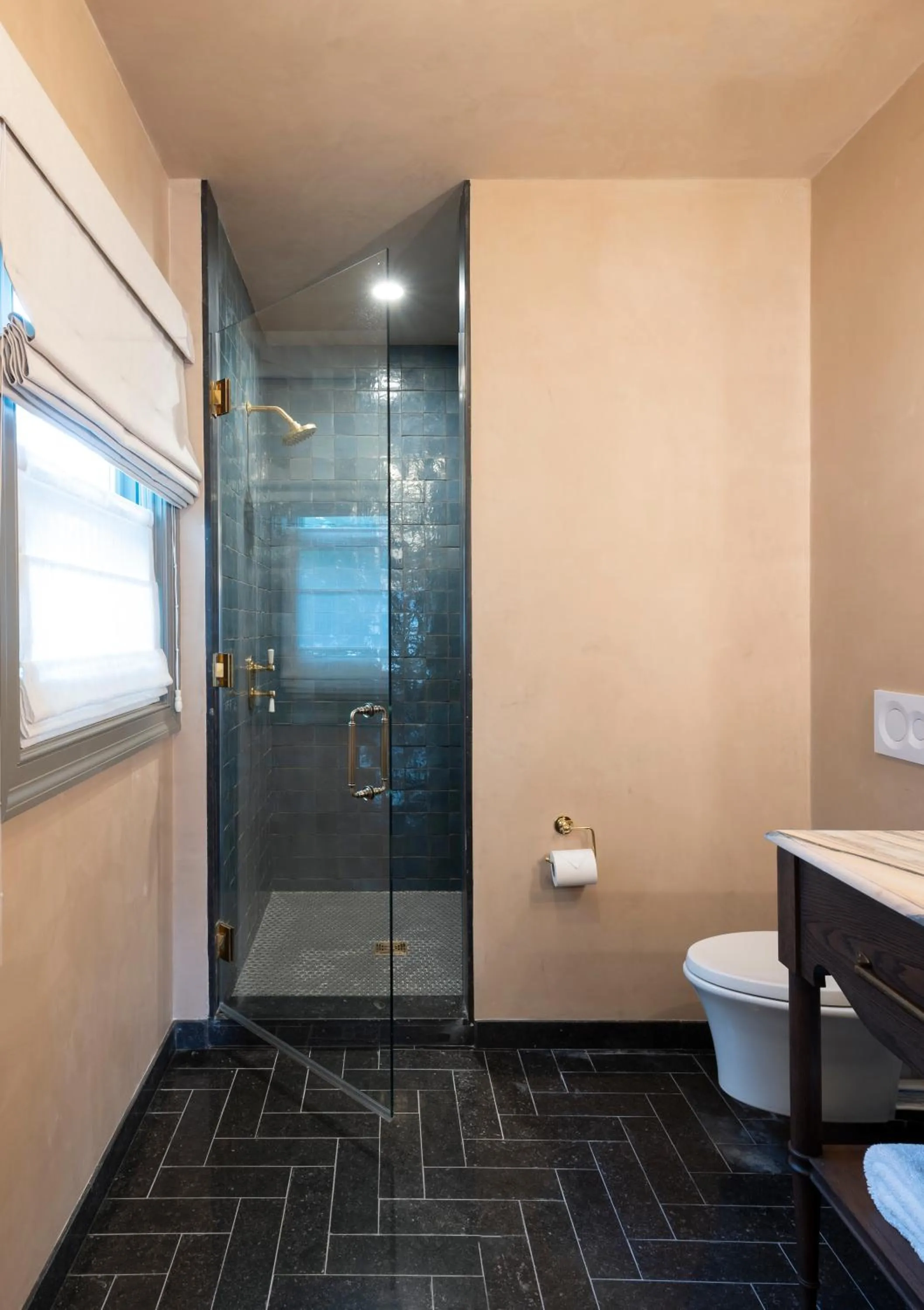 Shower in Gjelina Hotel