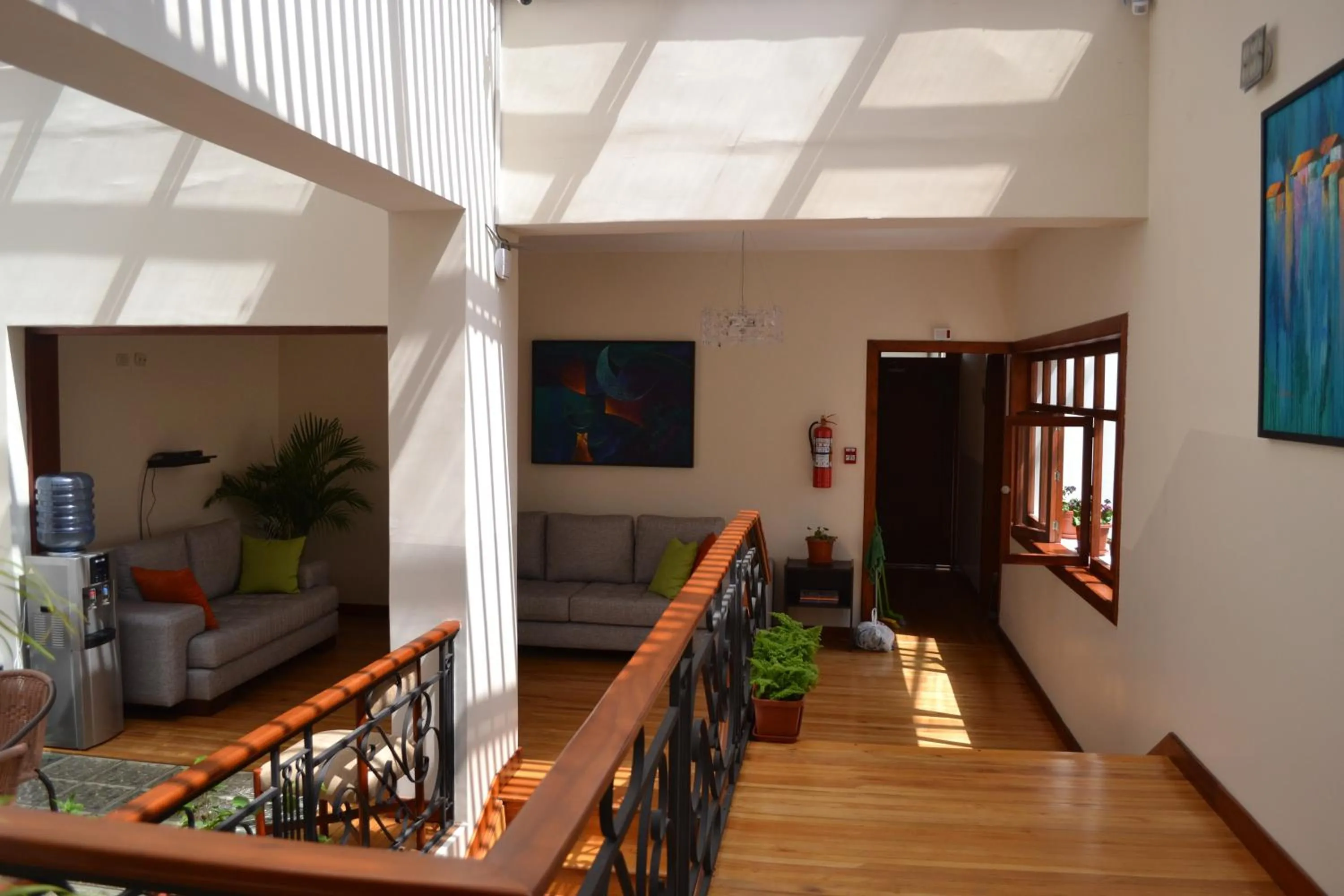 Communal lounge/ TV room in Hostal Casa de Lidice