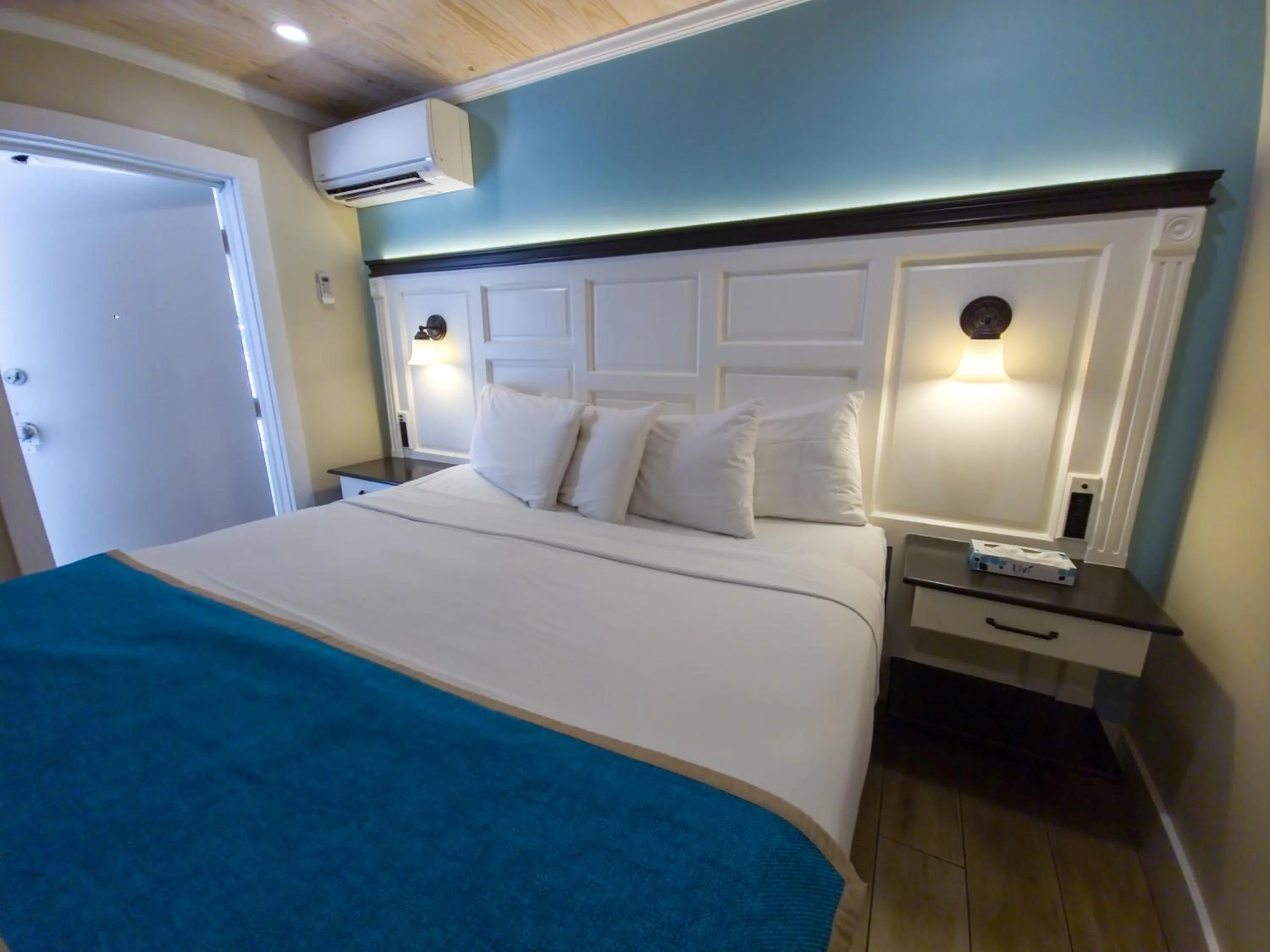 Bed in Seashell Motel