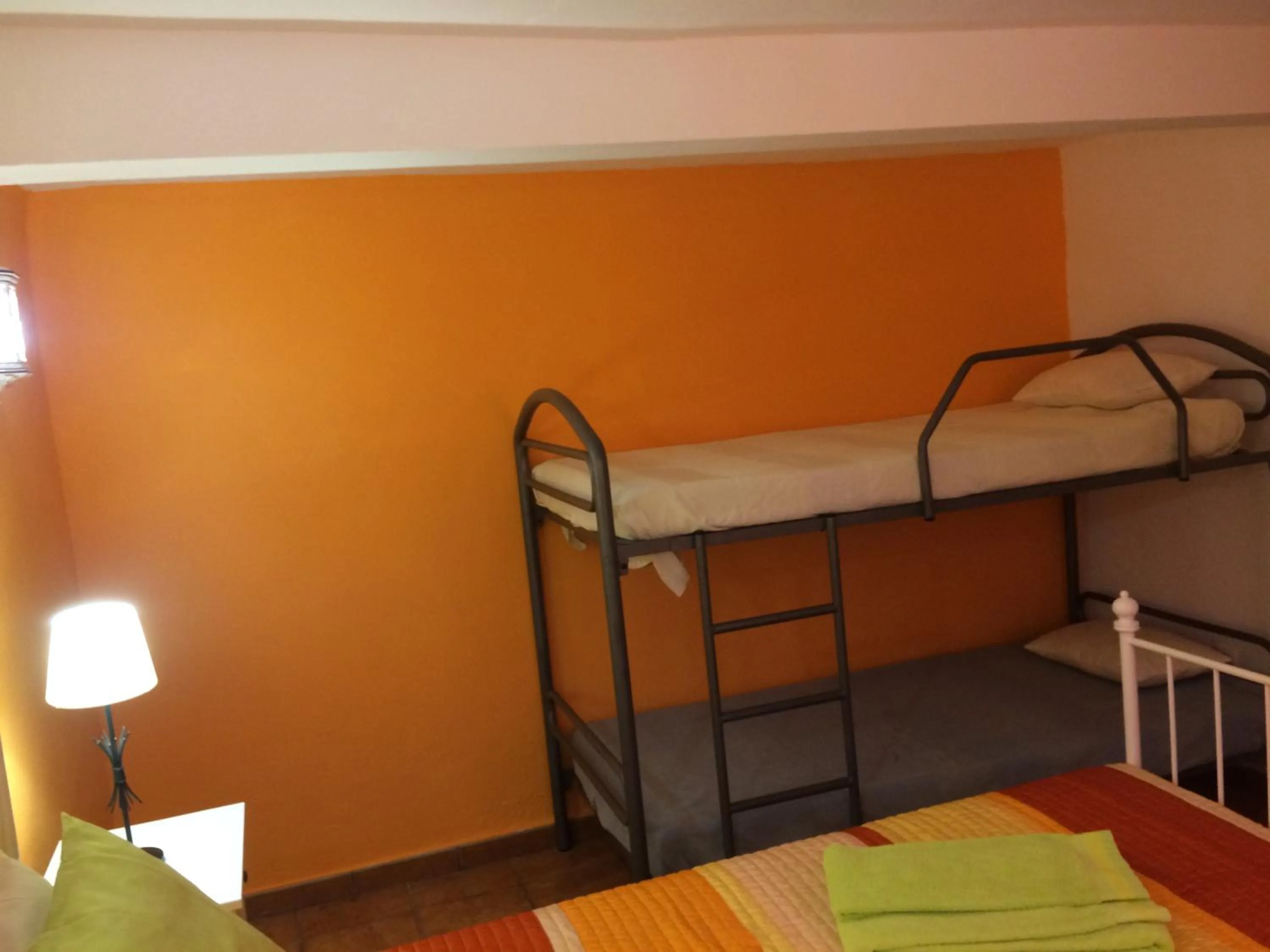 Family Room with Shared Bathroom in Cerro da Janela Hostel