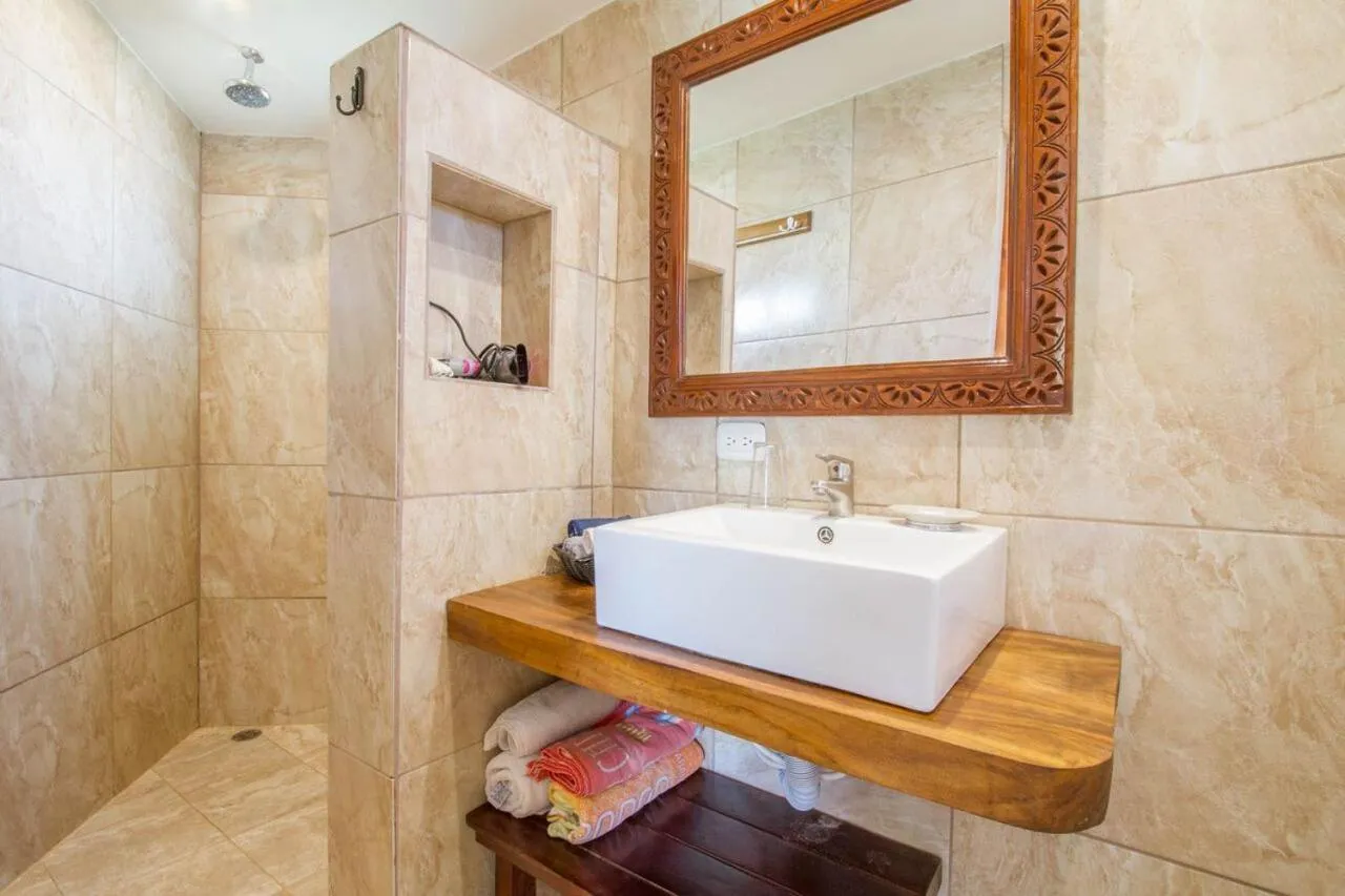 Tamarindo Village Hotel