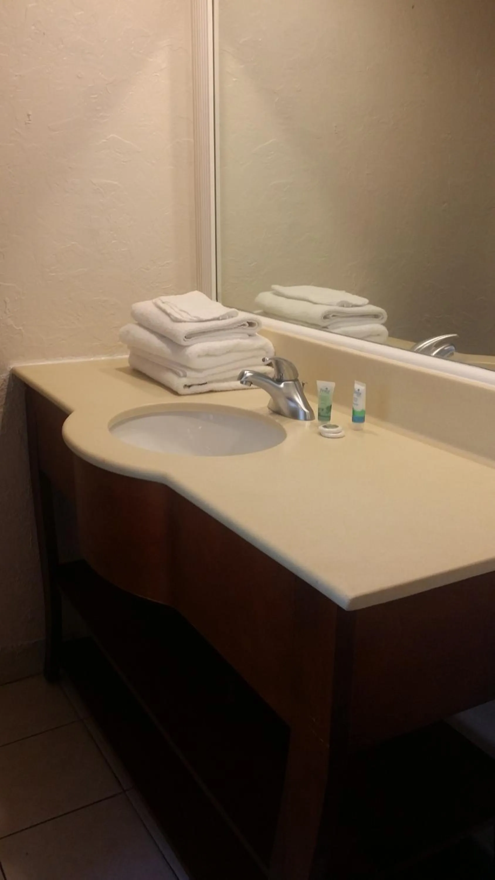 Bathroom in Palm Breeze Hotel