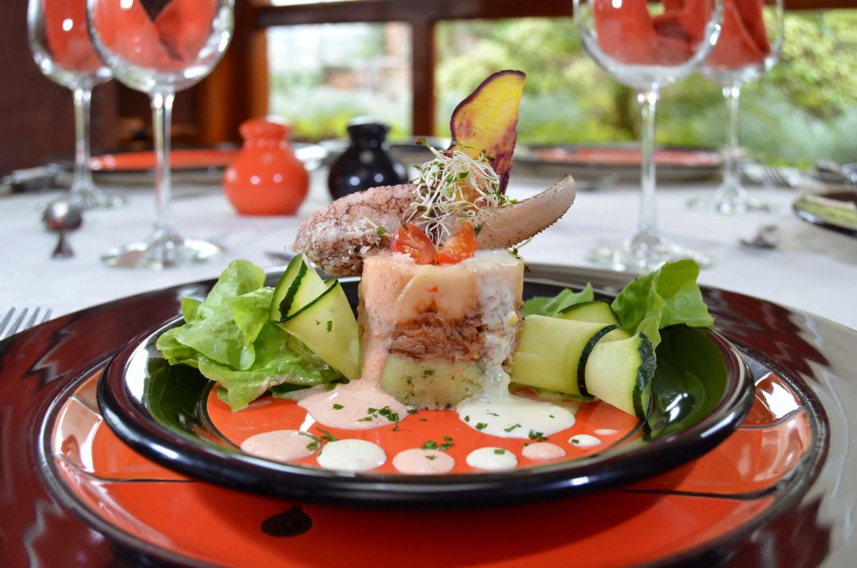 Restaurant/places to eat in Hosteria Duran