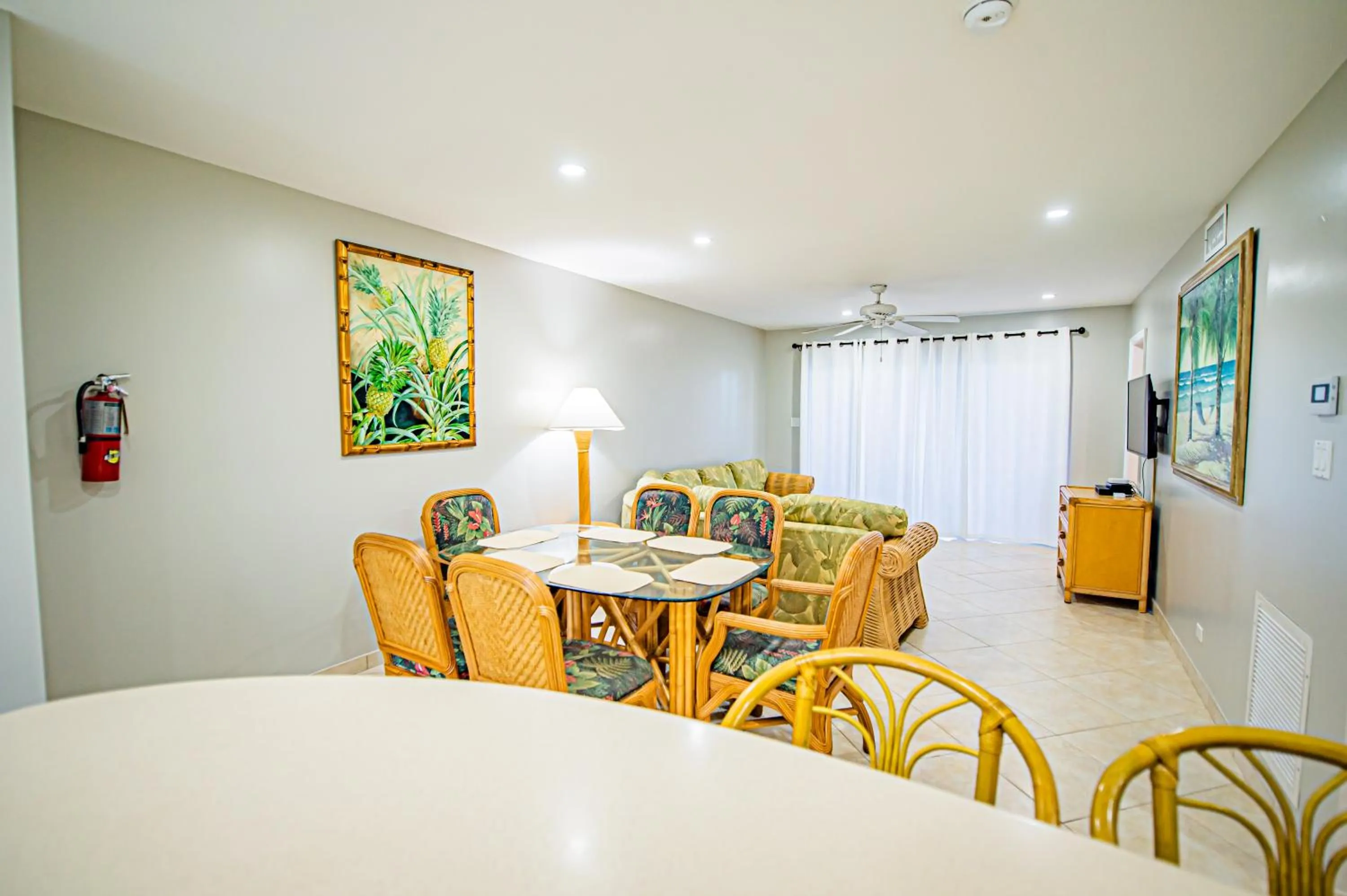 Living room in Seven Mile Beach Resort
