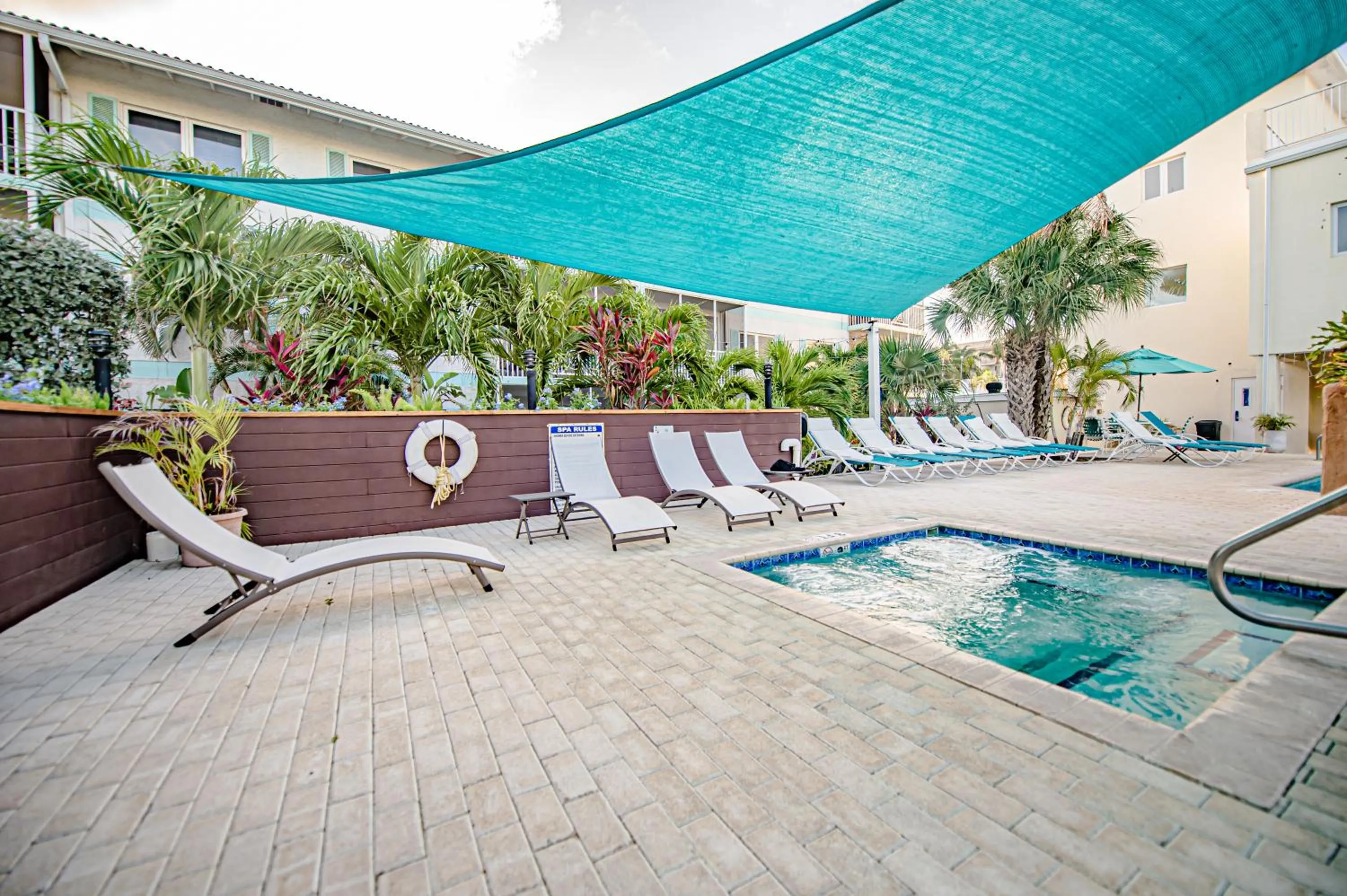 Hot Tub in Seven Mile Beach Resort