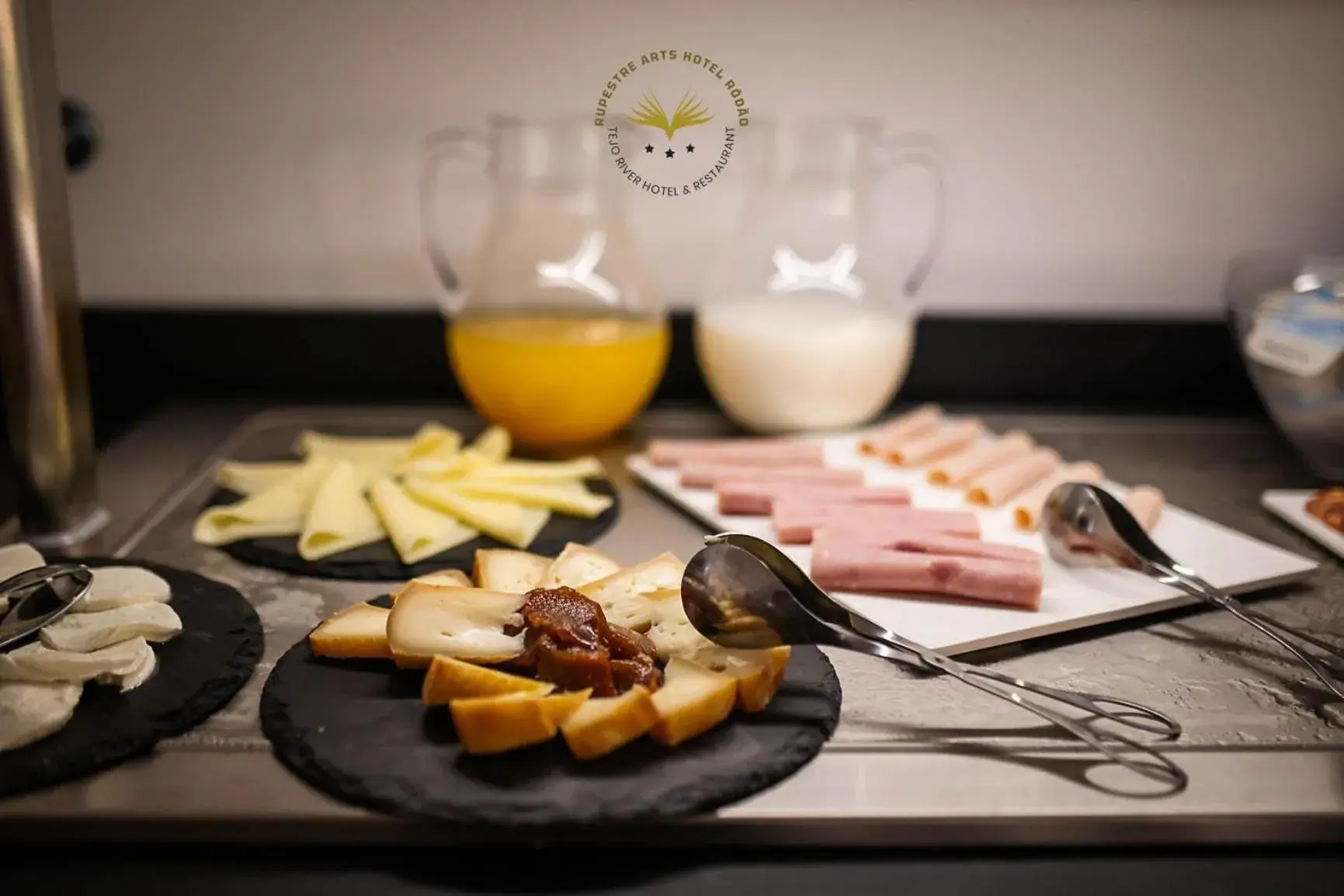 Buffet breakfast in Rupestre Arts Hotel Ródão Buffet breakfast in Rupestre Arts Hotel Ródão