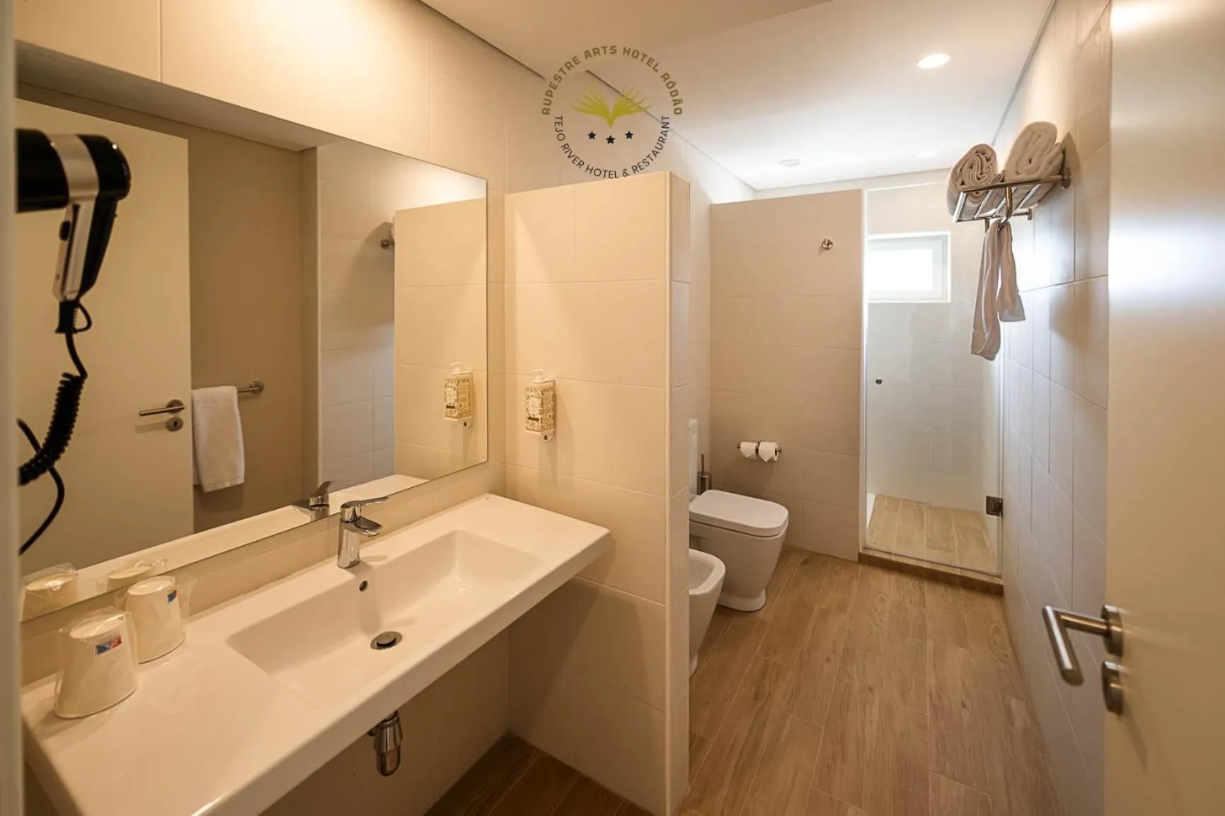 Shower in Rupestre Arts Hotel Ródão