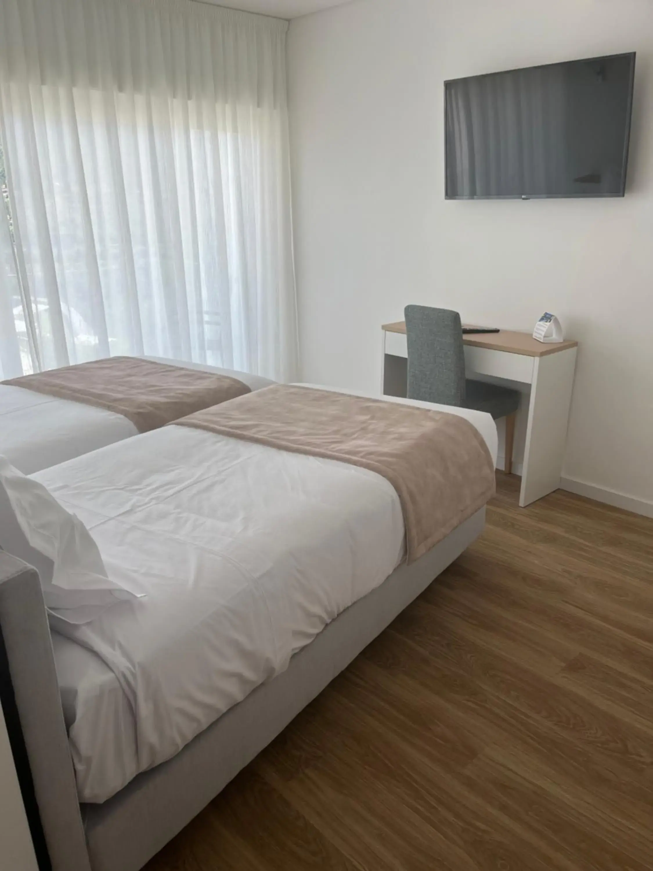 TV and multimedia, Bed in Rupestre Arts Hotel Ródão TV and multimedia, Bed in Rupestre Arts Hotel Ródão