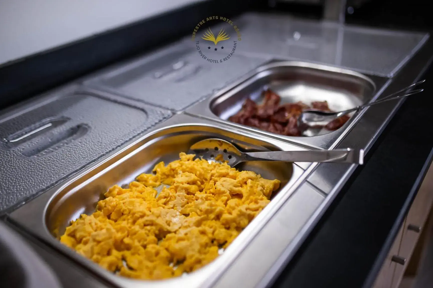 Buffet breakfast in Rupestre Arts Hotel Ródão Buffet breakfast in Rupestre Arts Hotel Ródão