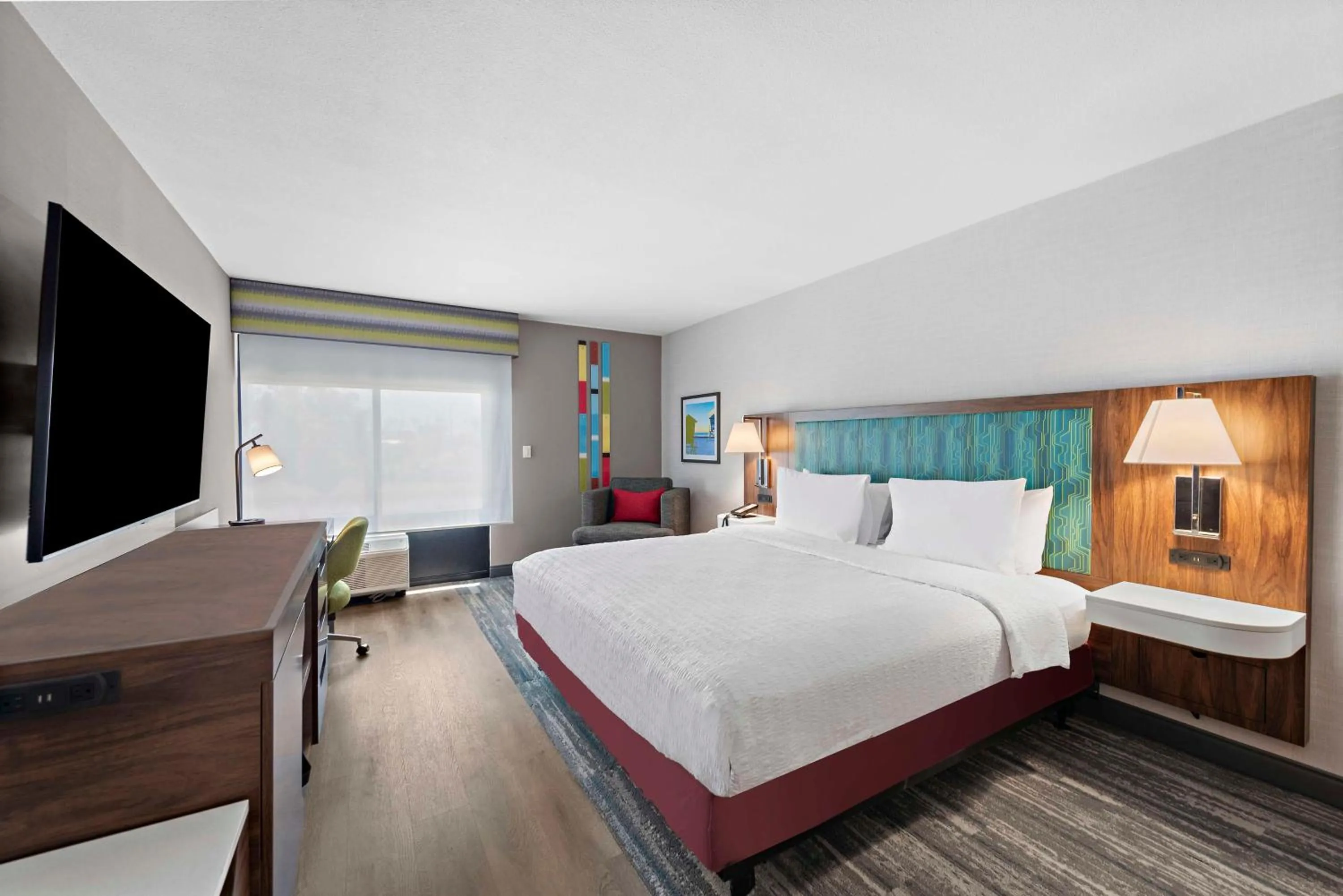 Photo of the whole room, Bed in Hampton Inn Los Angeles Airport