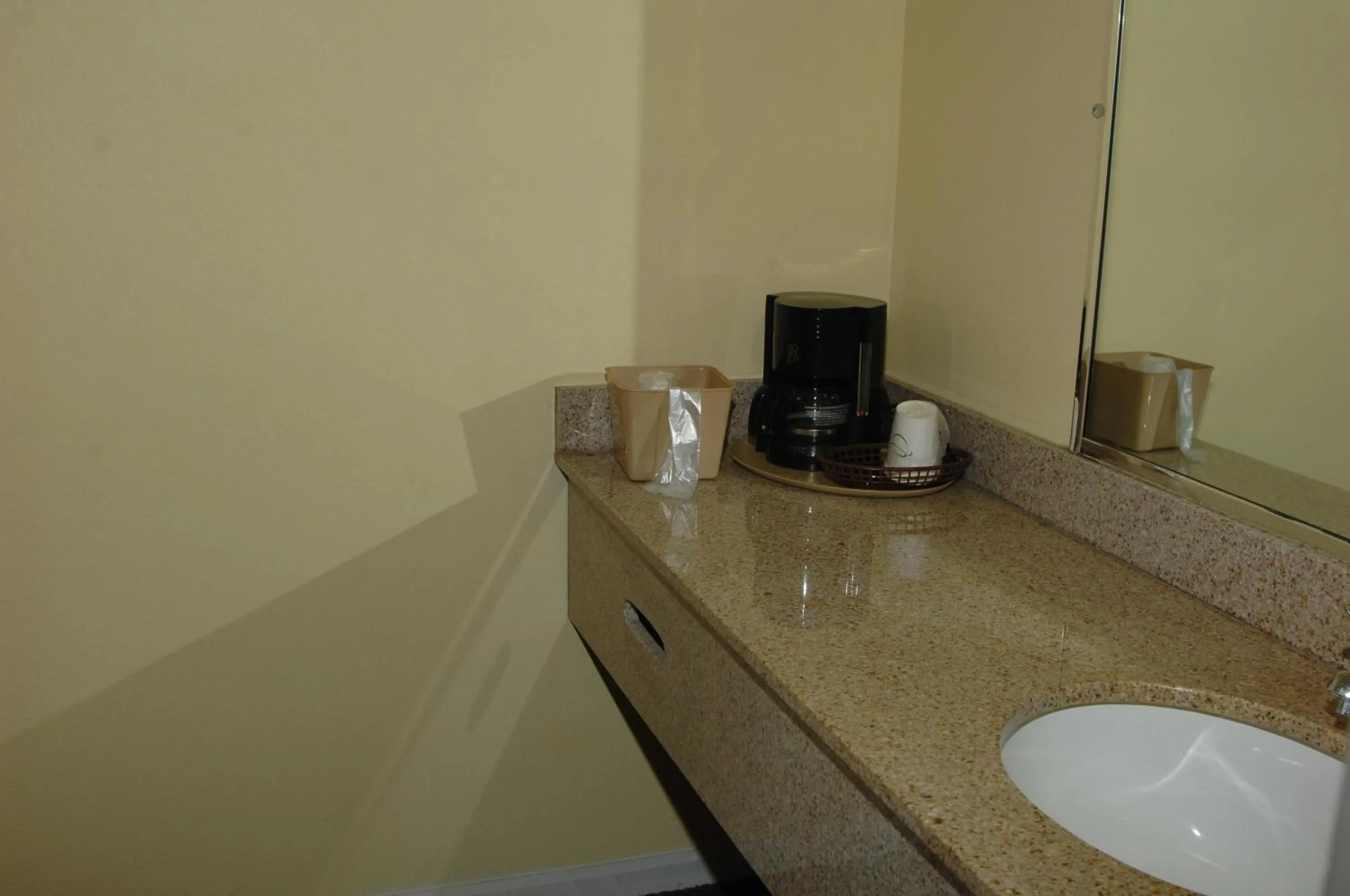 Bathroom in Red Carpet Inn Oxford