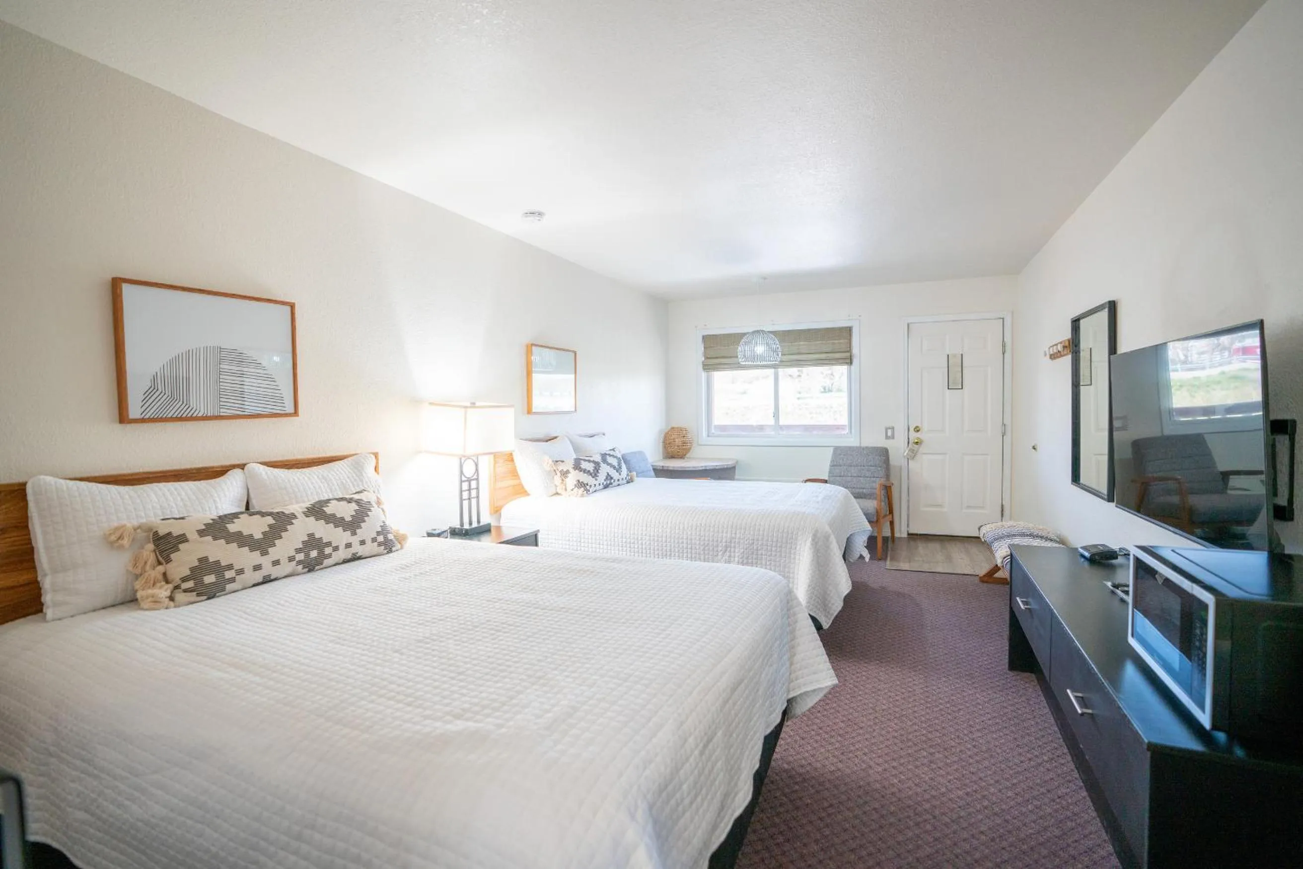 Bed in Hagerman Valley Inn