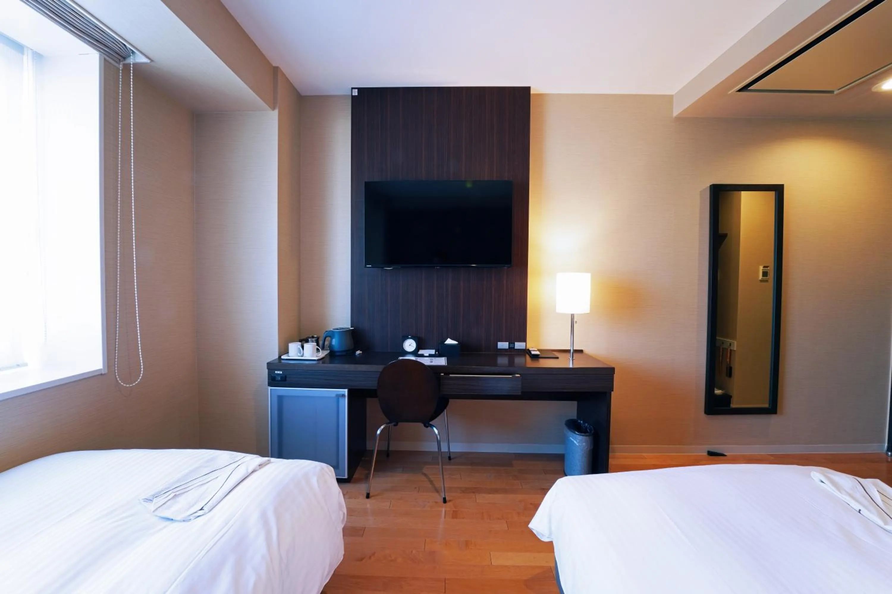 Photo of the whole room, Bed in KOKO HOTEL Sendai Kotodai Park