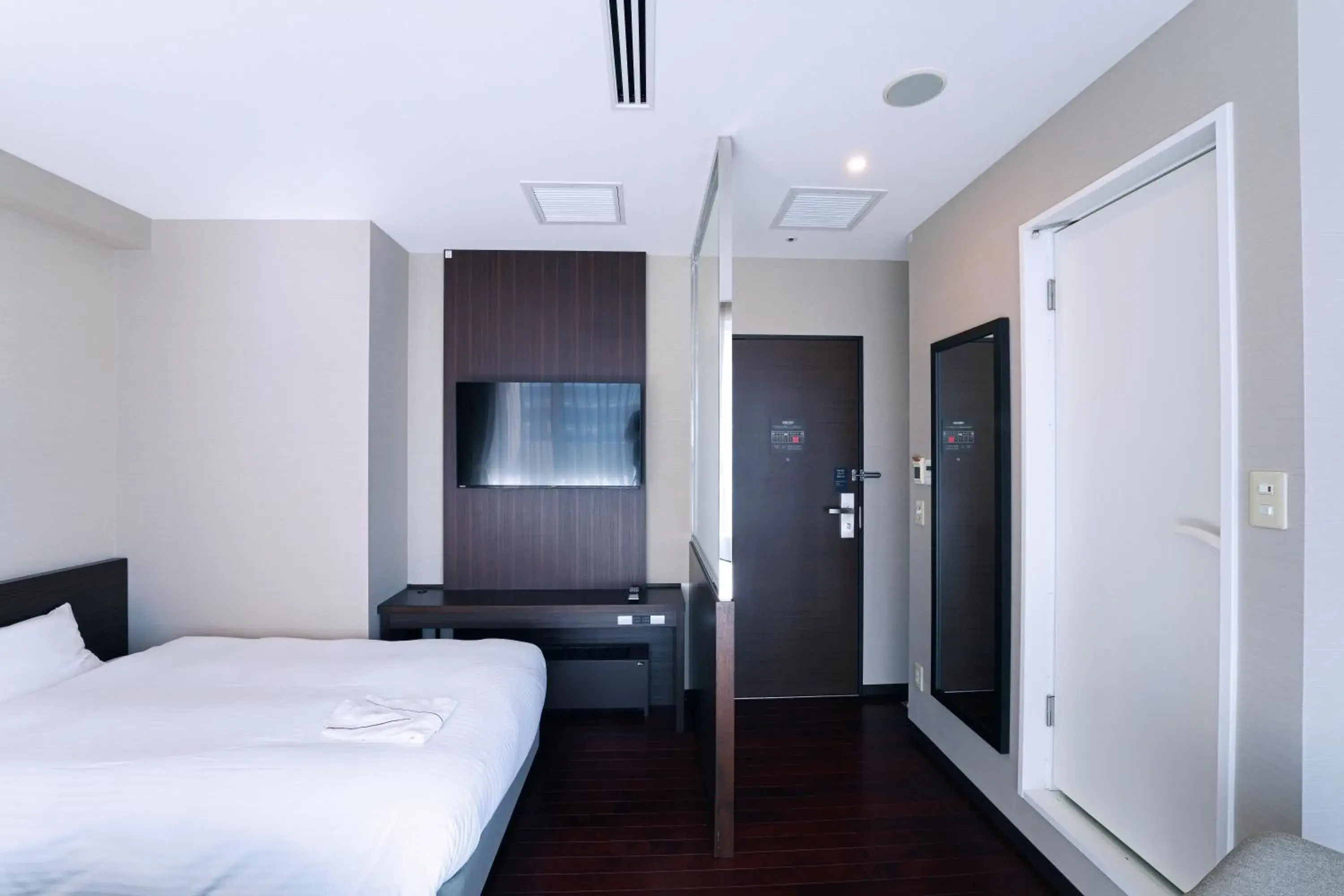 Photo of the whole room, Bed in KOKO HOTEL Sendai Kotodai Park Photo of the whole room, Bed in KOKO HOTEL Sendai Kotodai Park