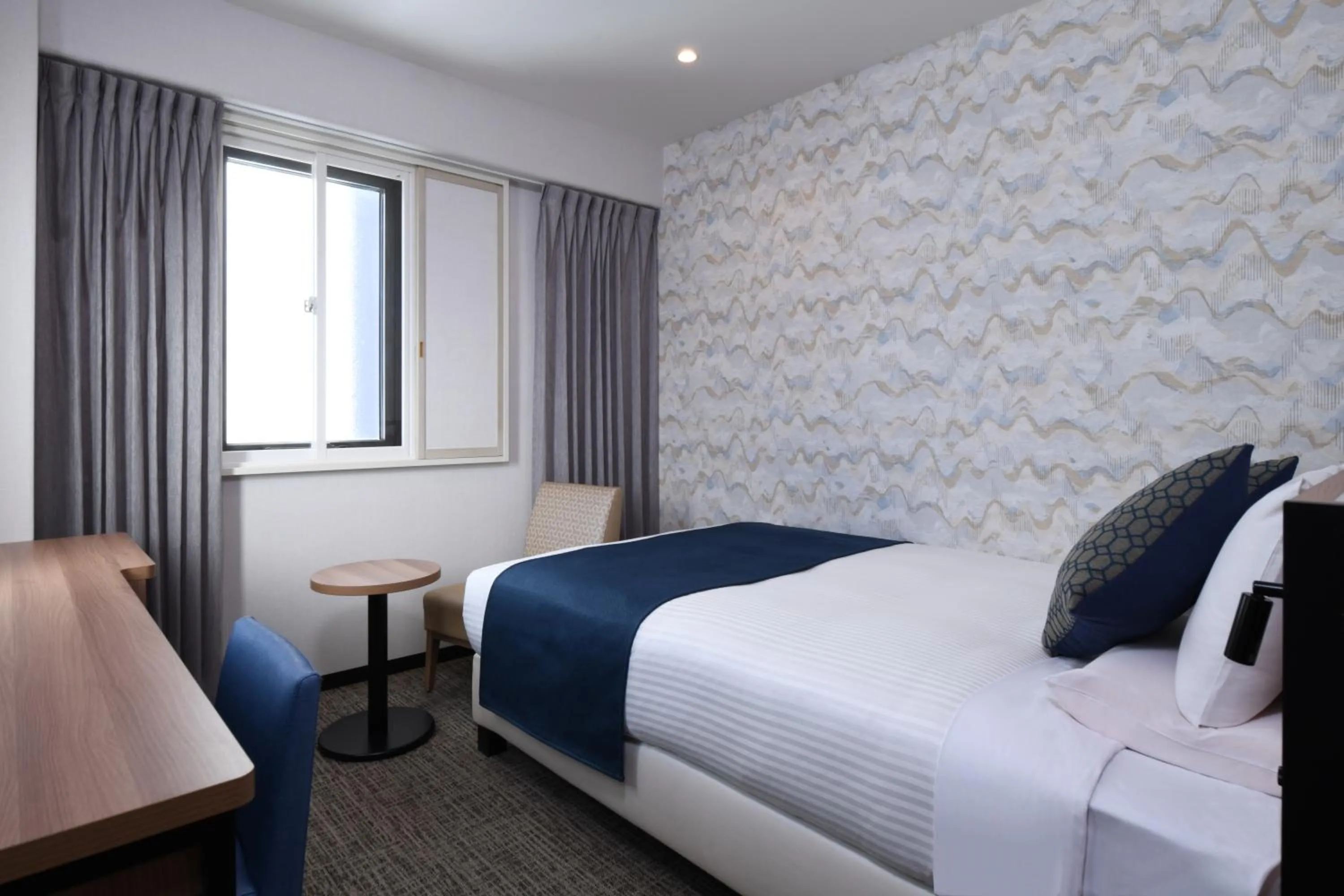 Photo of the whole room, Bed in HOTEL MYSTAYS Atsugi