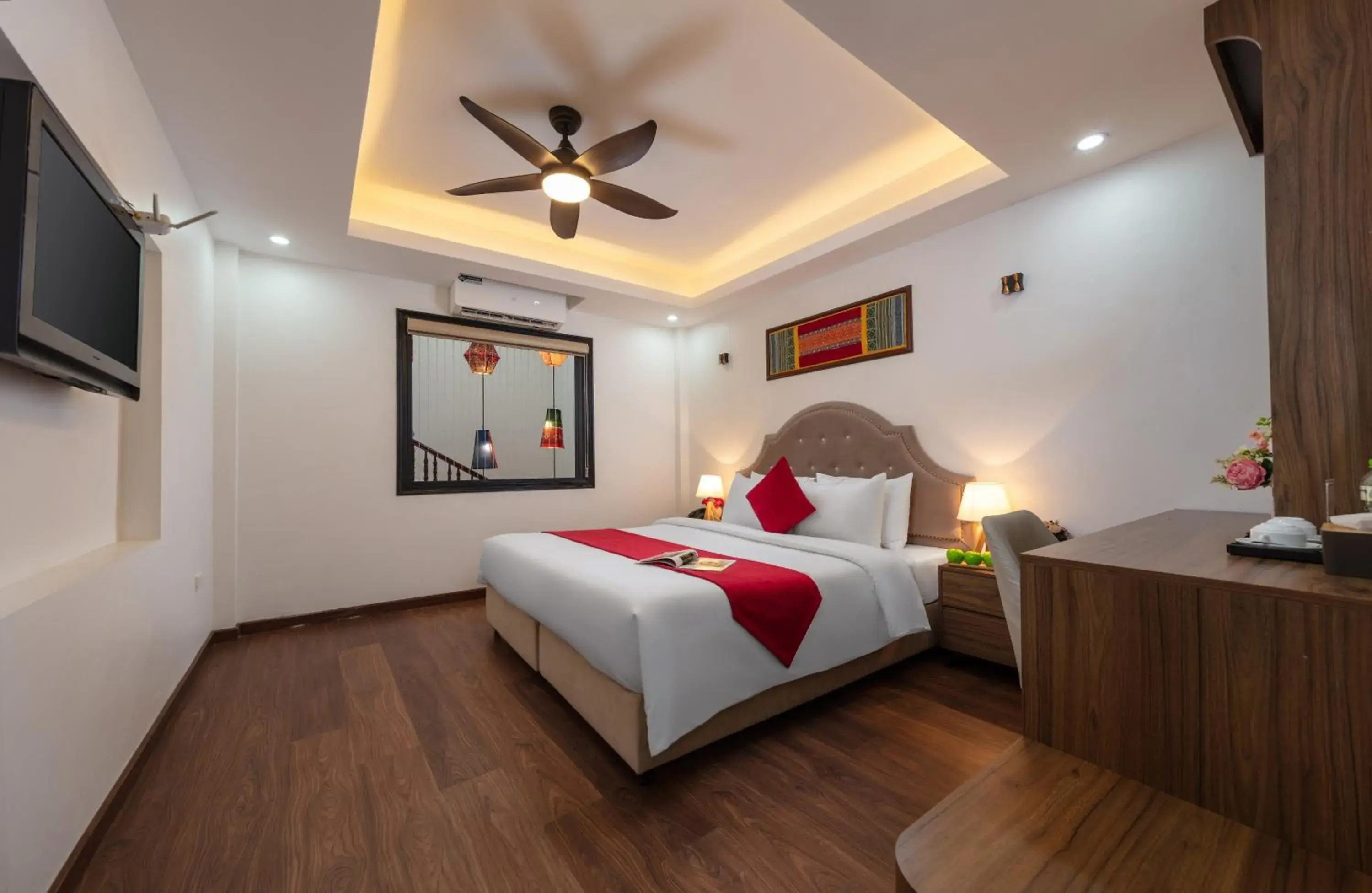 Bedroom, Bed in Hanoi Liliane Hotel and Travel Bedroom, Bed in Hanoi Liliane Hotel and Travel