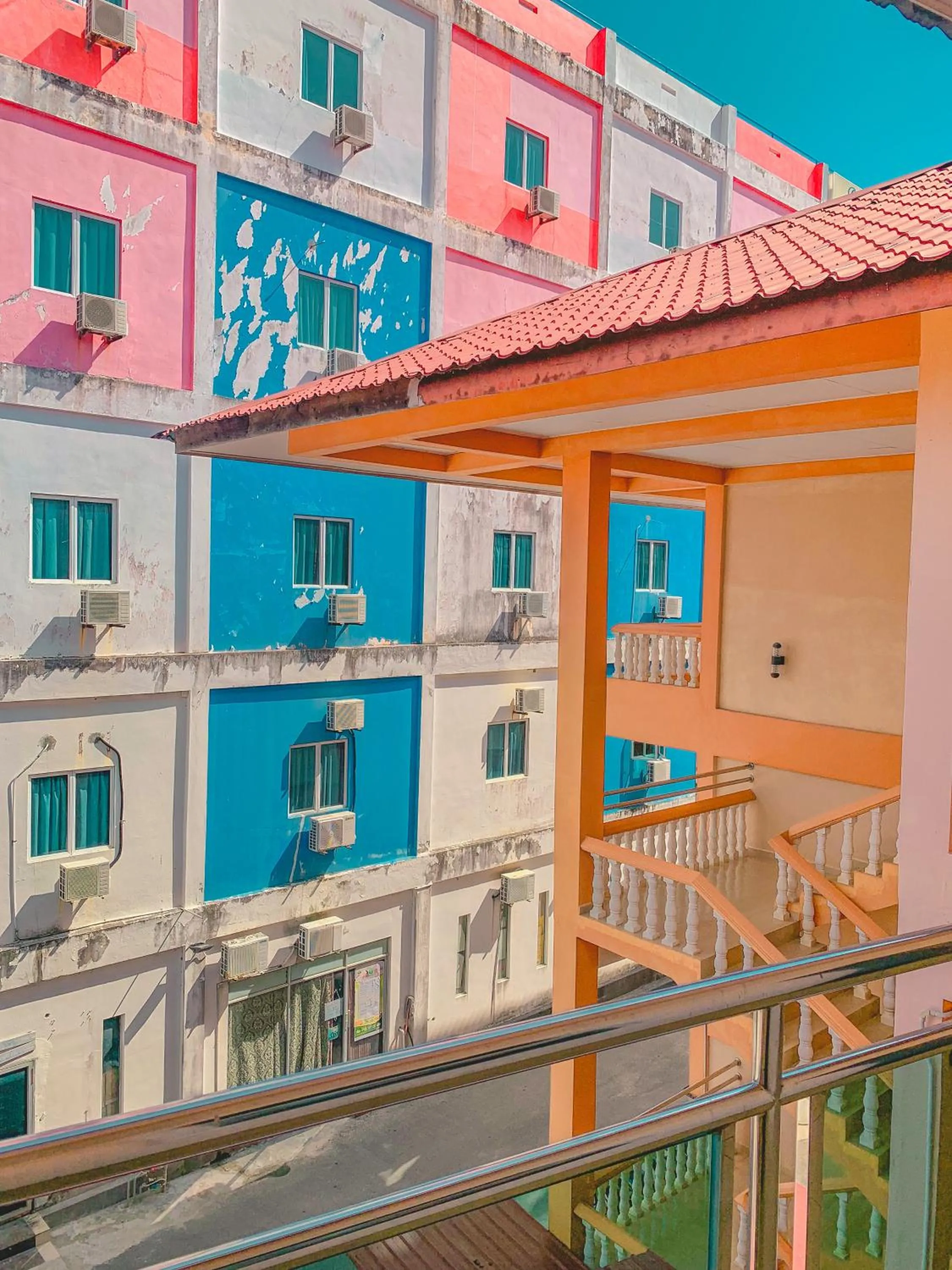 Property building in Amzar Motel Cenang