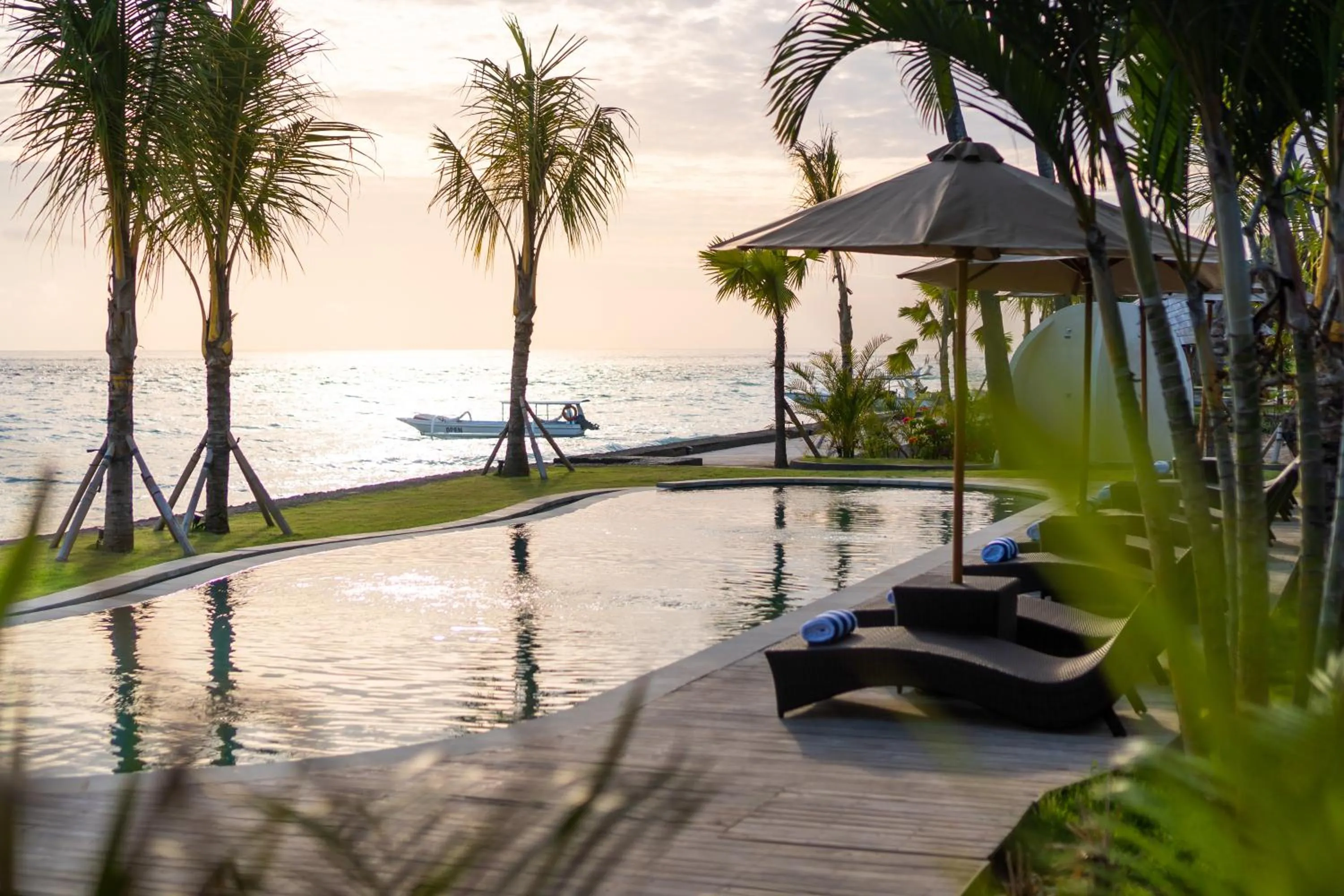 Swimming pool in The Sankara Beach Resort - Nusa Penida
