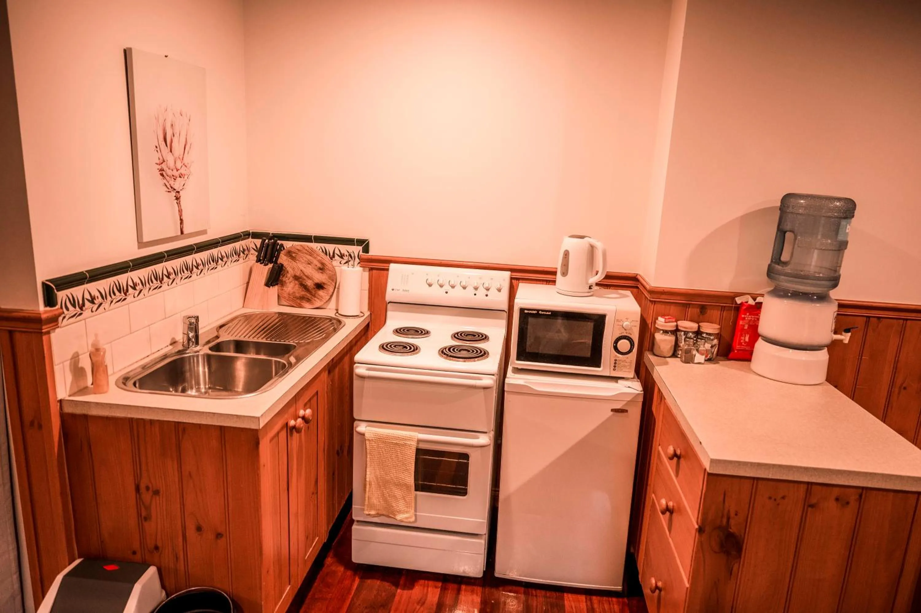Kitchen or kitchenette in Bells Estate Great Ocean Road Cottages
