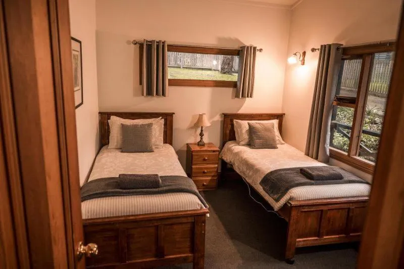 Bedroom, Bed in Bells Estate Great Ocean Road Cottages