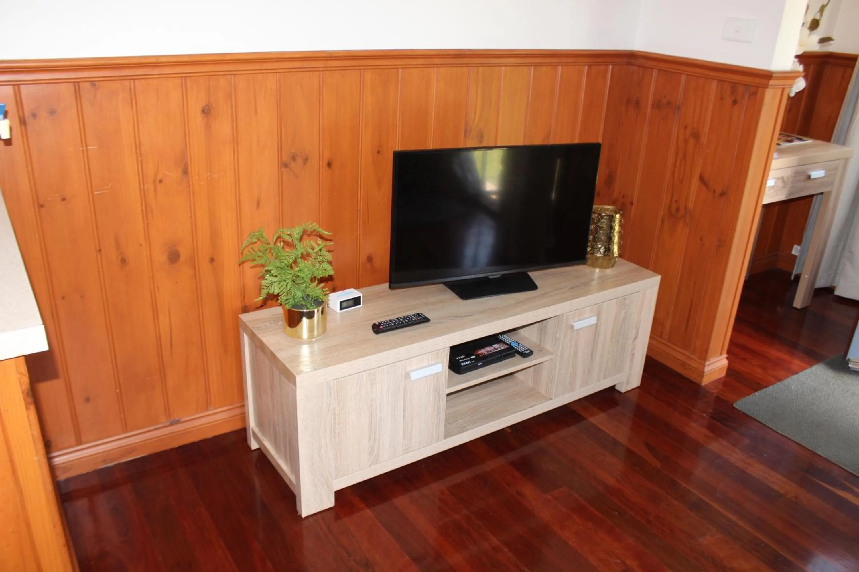 TV and multimedia in Bells Estate Great Ocean Road Cottages