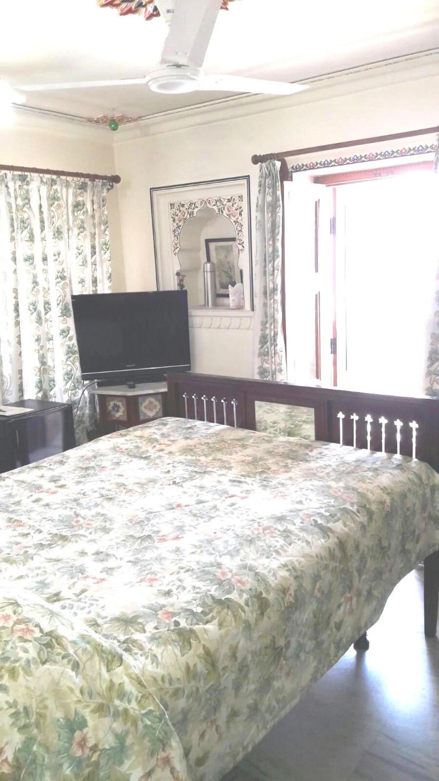 Bedroom, Bed in Hotel Pushkar Palace