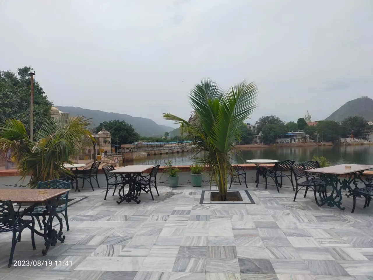 Restaurant/places to eat in Hotel Pushkar Palace