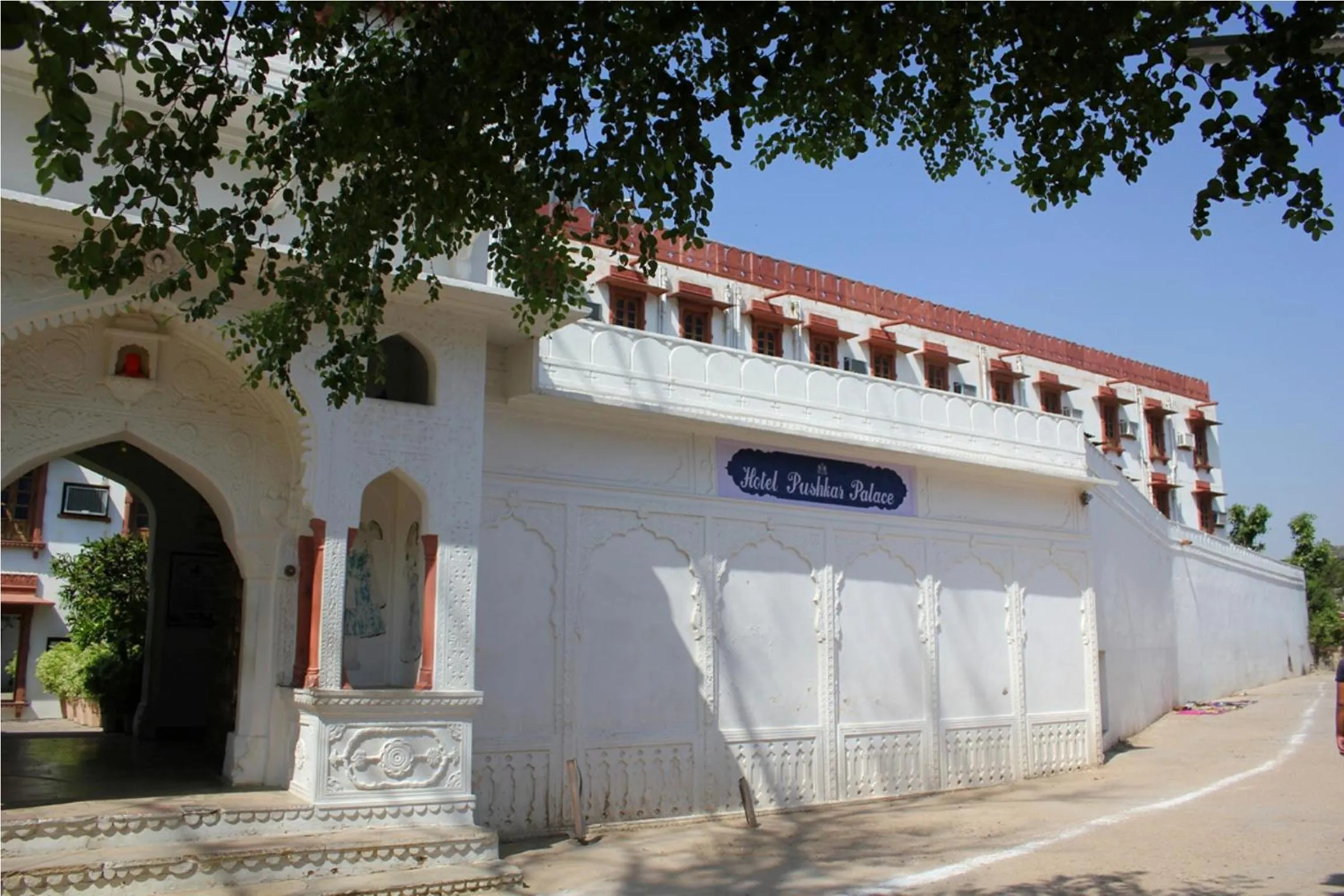 Facade/entrance in Hotel Pushkar Palace