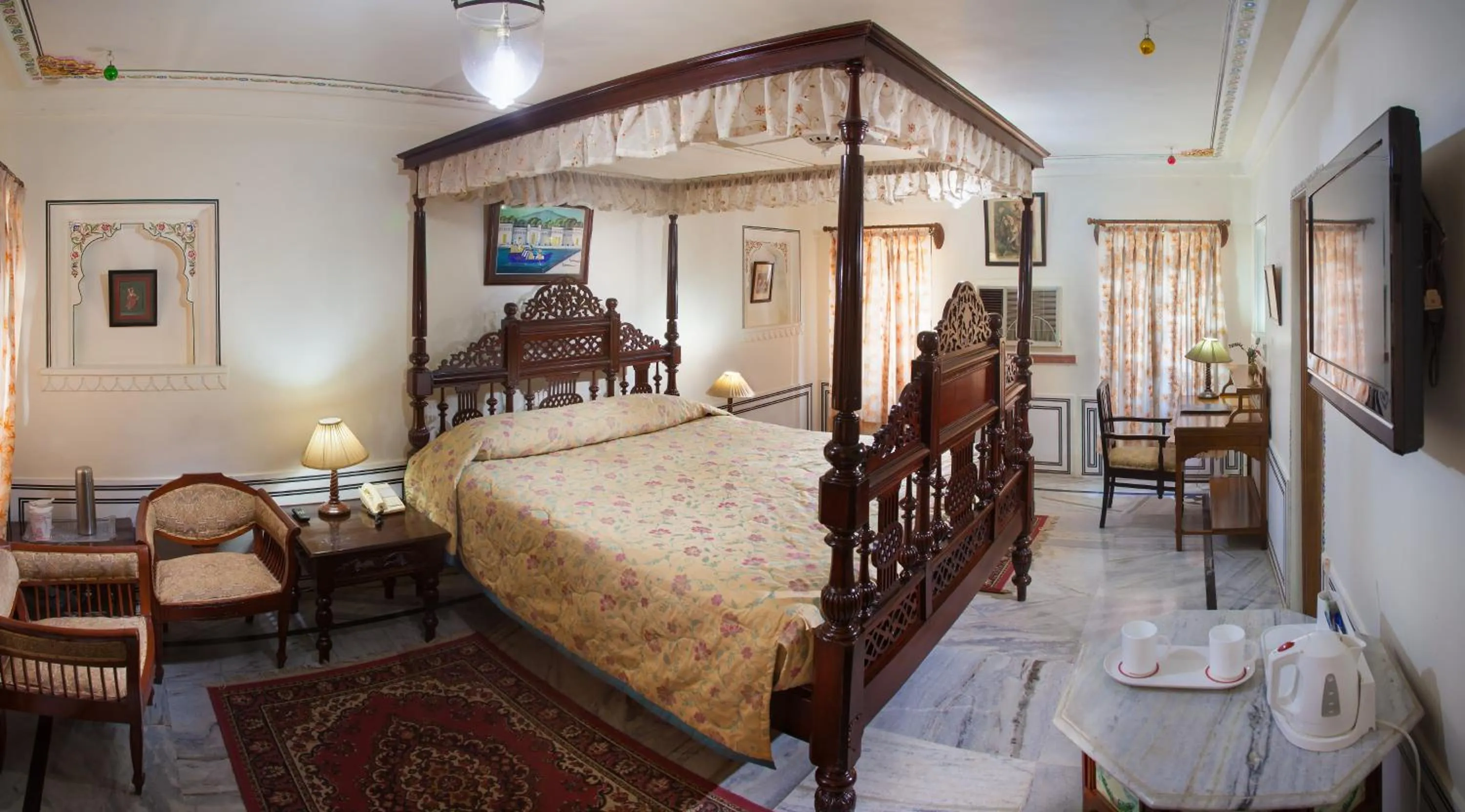 Photo of the whole room, Bed in Hotel Pushkar Palace